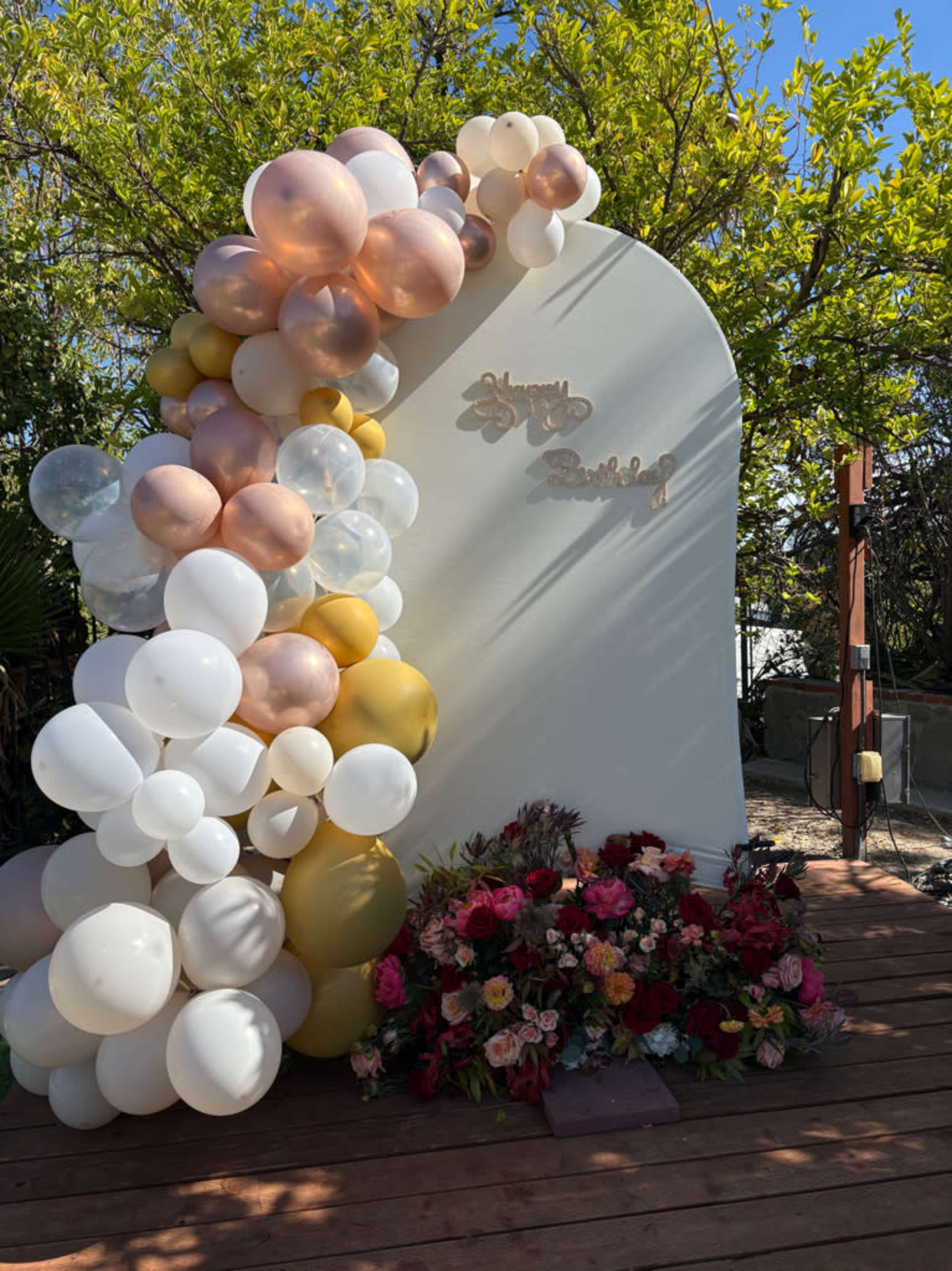 Custom ballon arch complex 