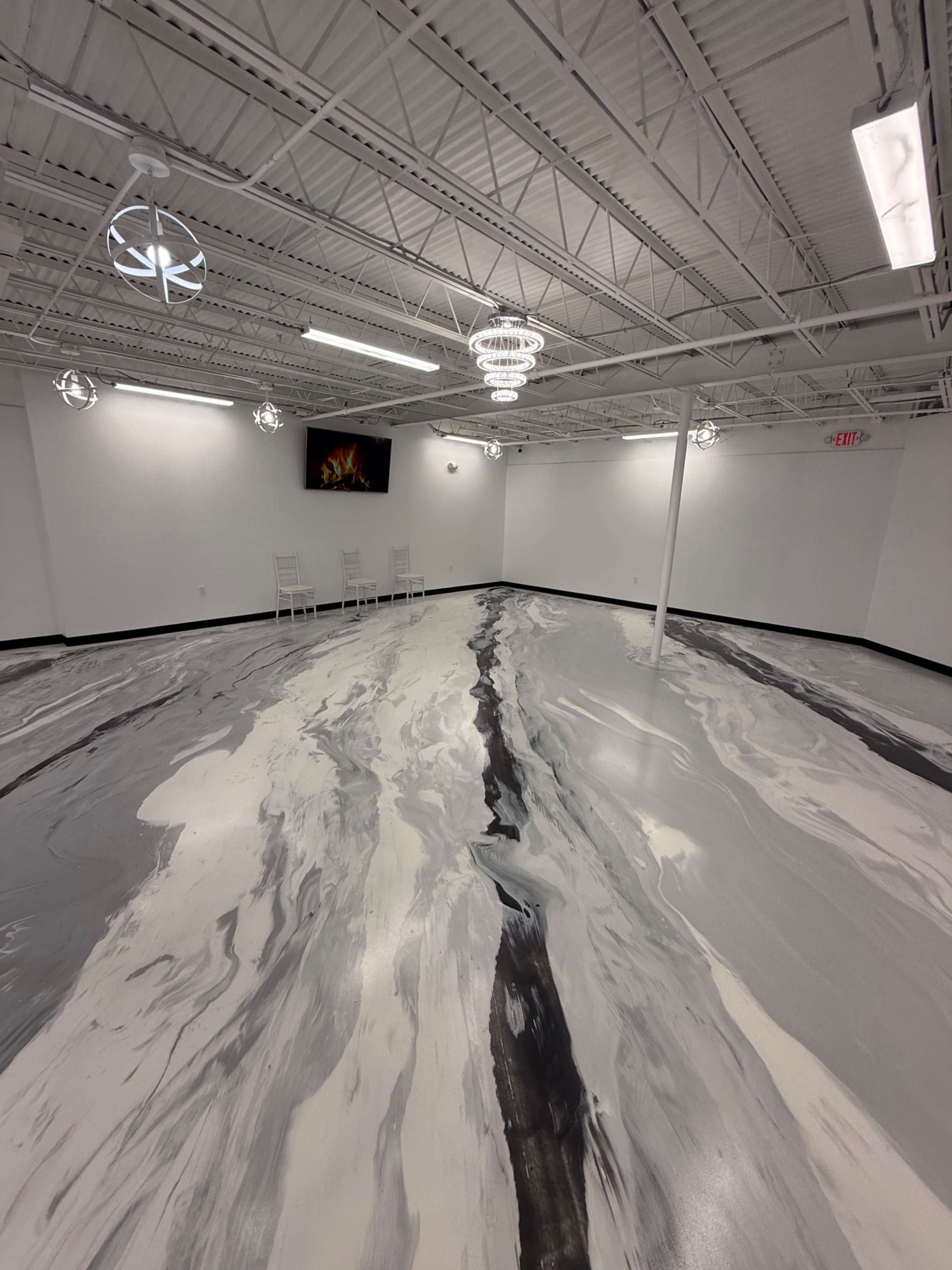 All White Canvas Image in Wethersfield, Wethersfield, CT