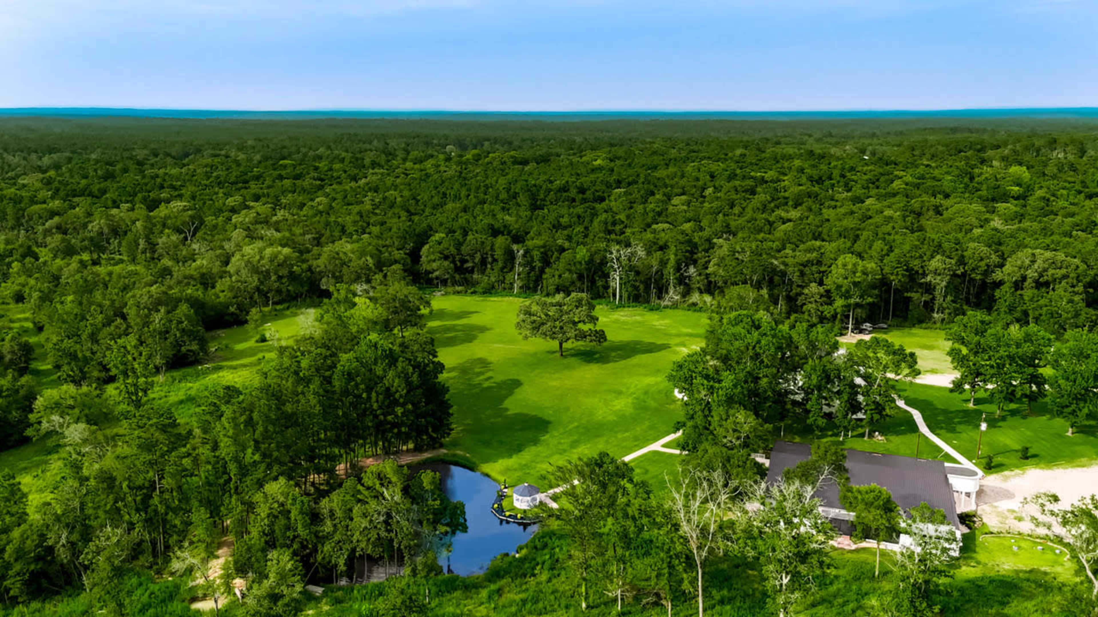 Beautiful 53 acre Event Venue with Manor Home Image in , Huntsville, TX