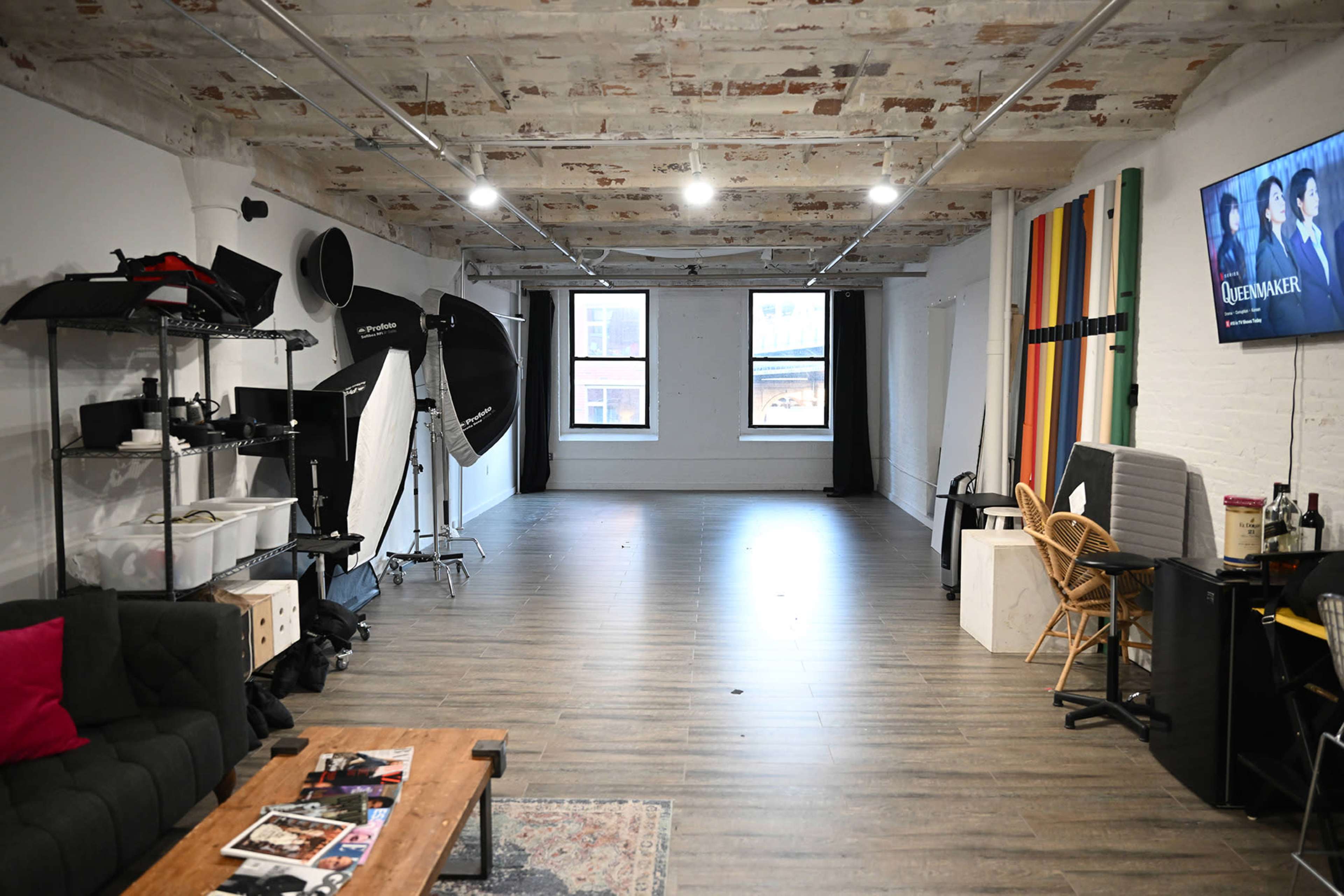 Perfect Photography Studio with Natural Light in DUMBO, Brooklyn Image in Dumbo, Brooklyn, NY