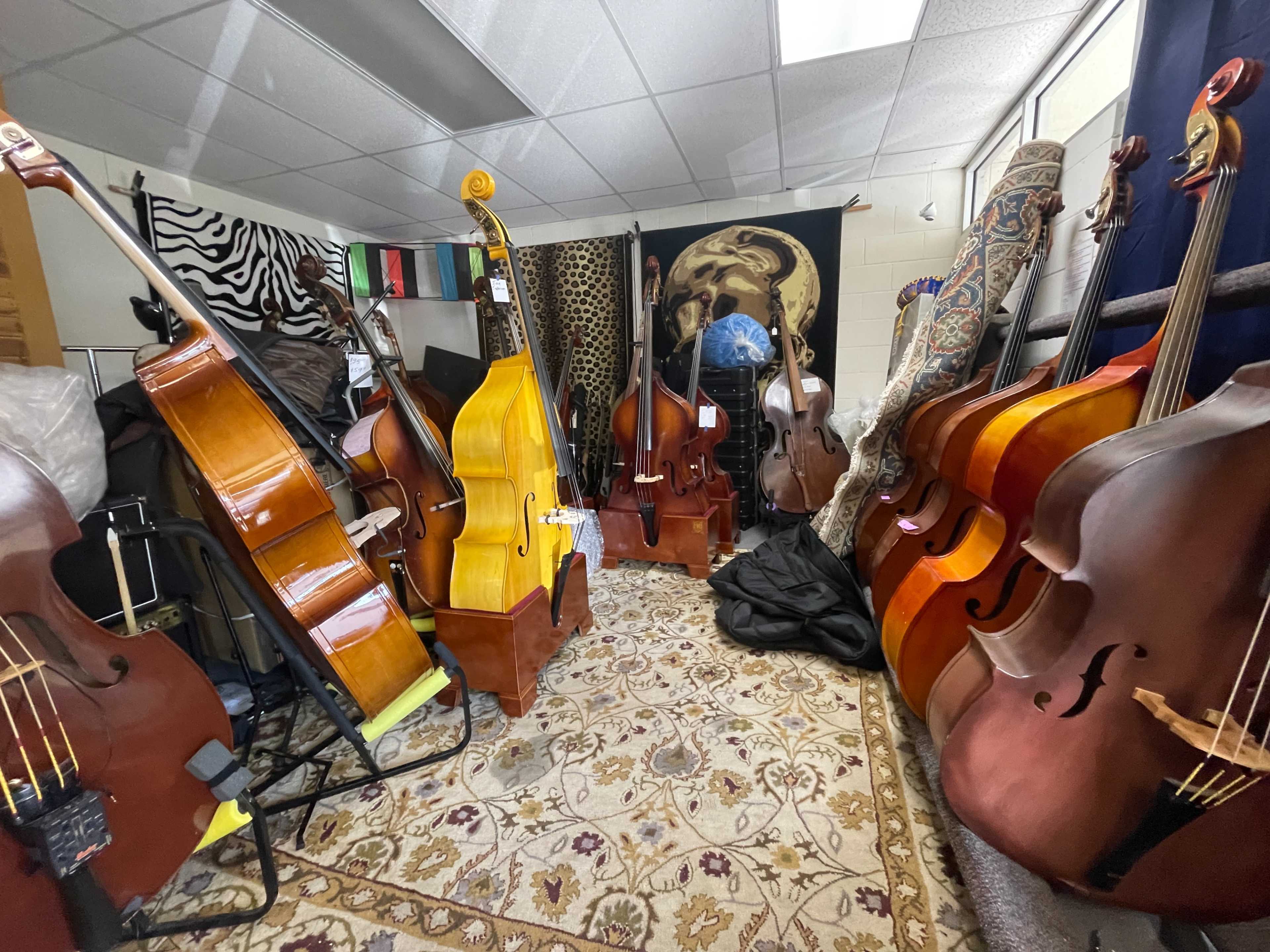 Quaint Mom and Pop Music Shop Image in North Central, Pasadena, CA