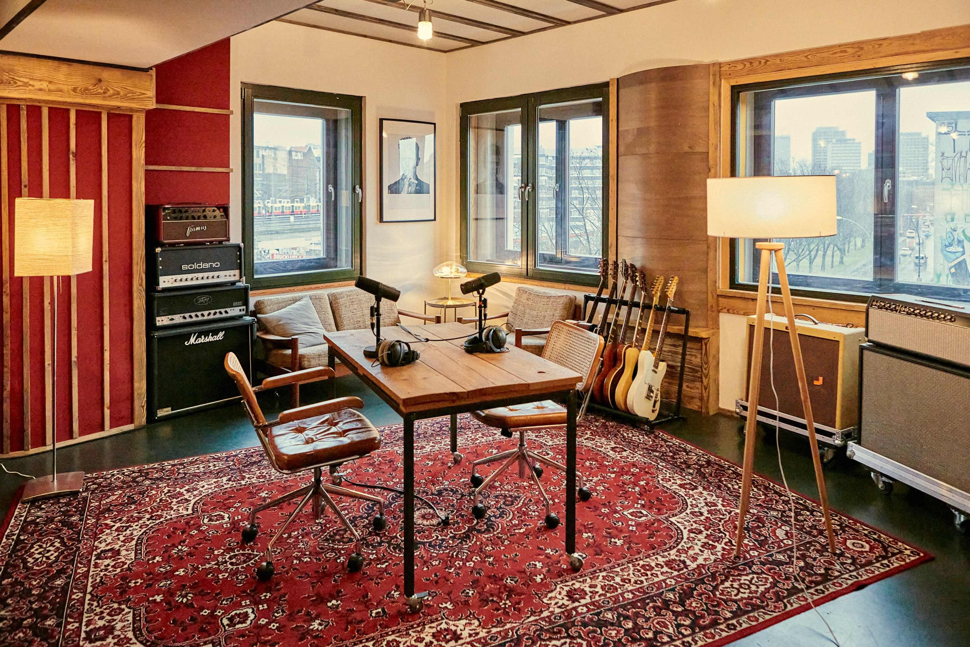 Studio für Audio, Video oder Meetings im Herzen Berlins direkt an der Spree. Bild in Friedrichshain, Berlin, 