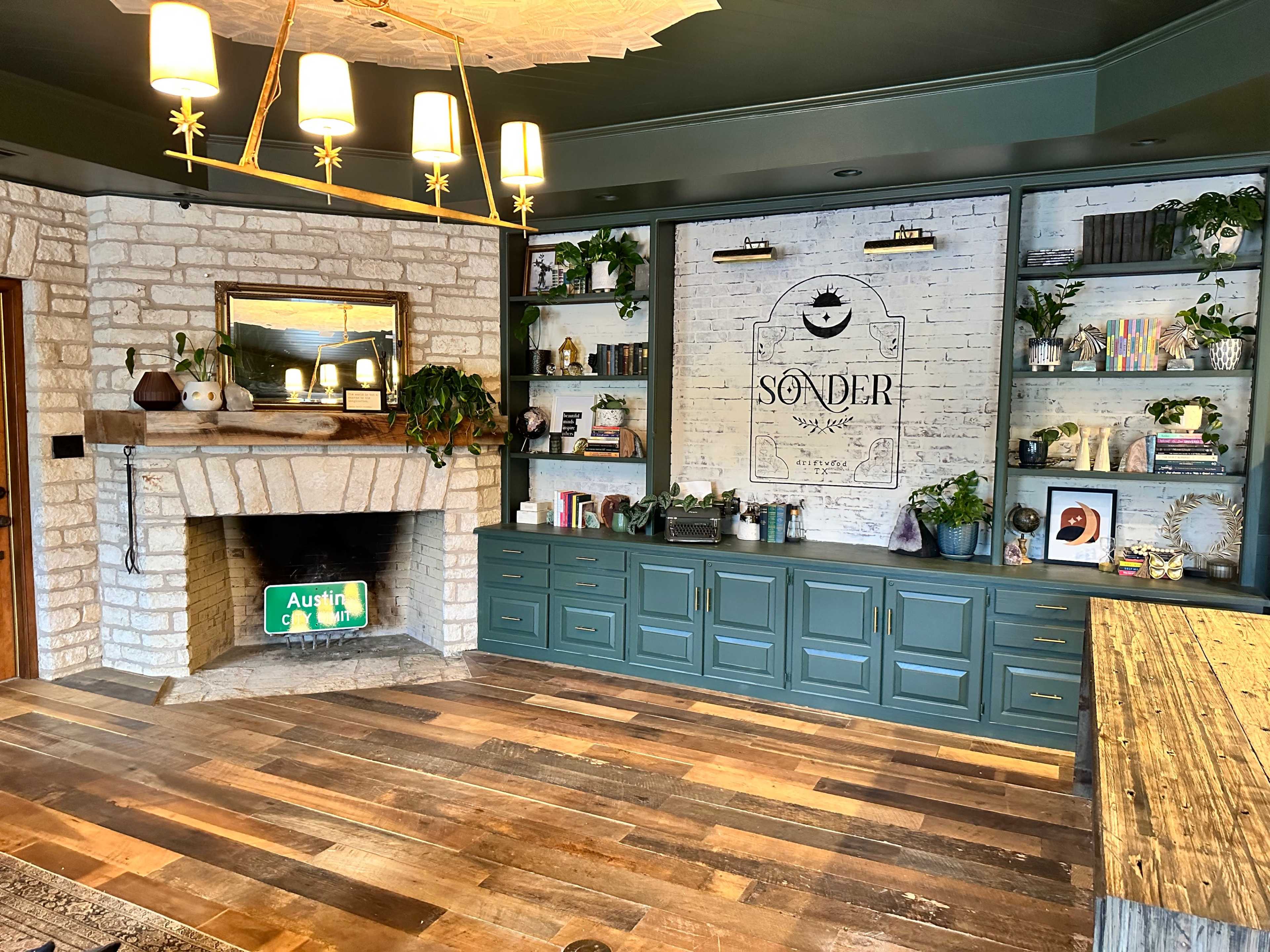 Vibey, intimate event space Image in , driftwood, TX