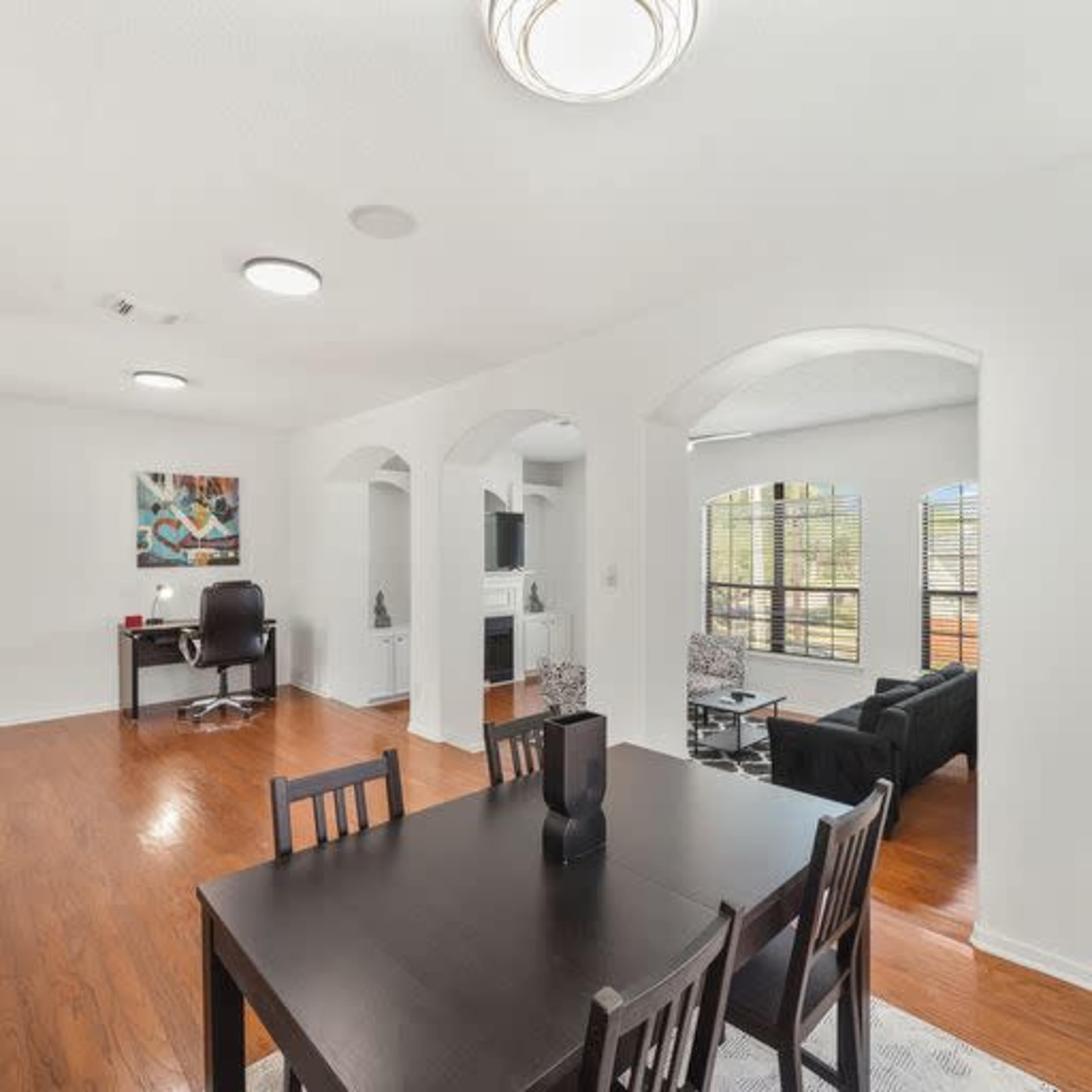 3-Story Luxury Escape in the Heart of Downtown Image in Greater Third Ward, Houston, TX