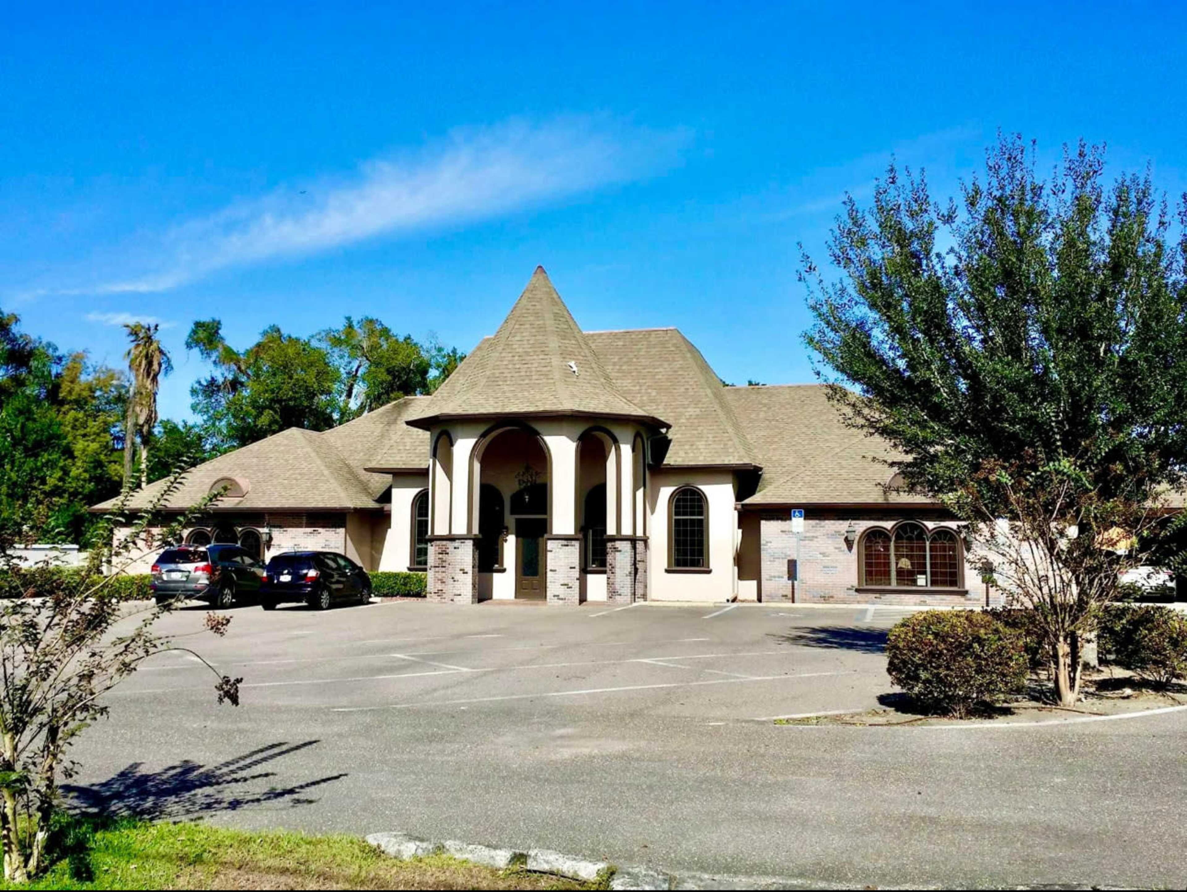 Banquet Hall with Covered Outdoor Area and Grand Foyer Image in Old Seminole Heights, Tampa, FL