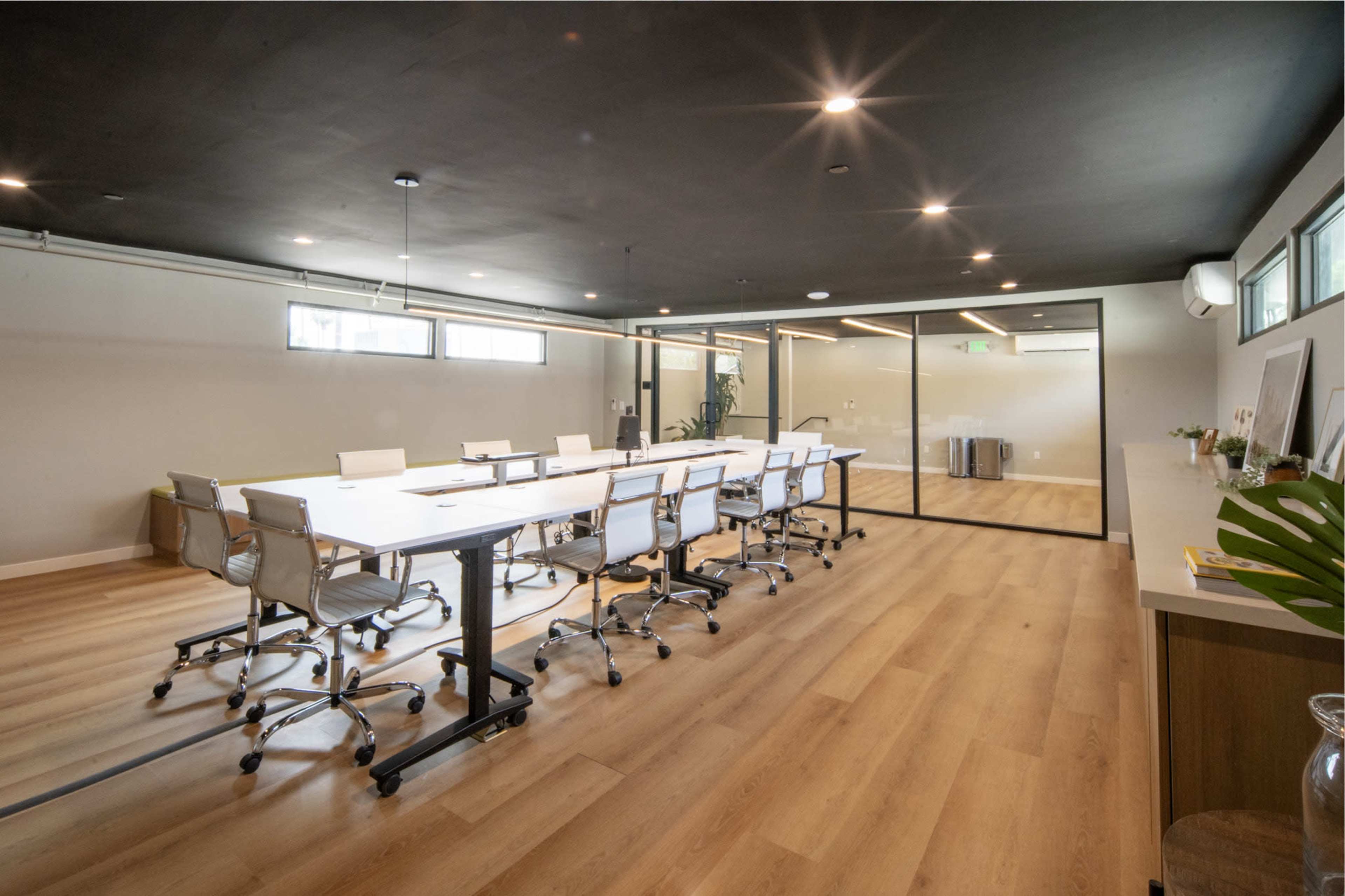 Modern Conference Room Image in Historic Highlands, Pasadena, CA