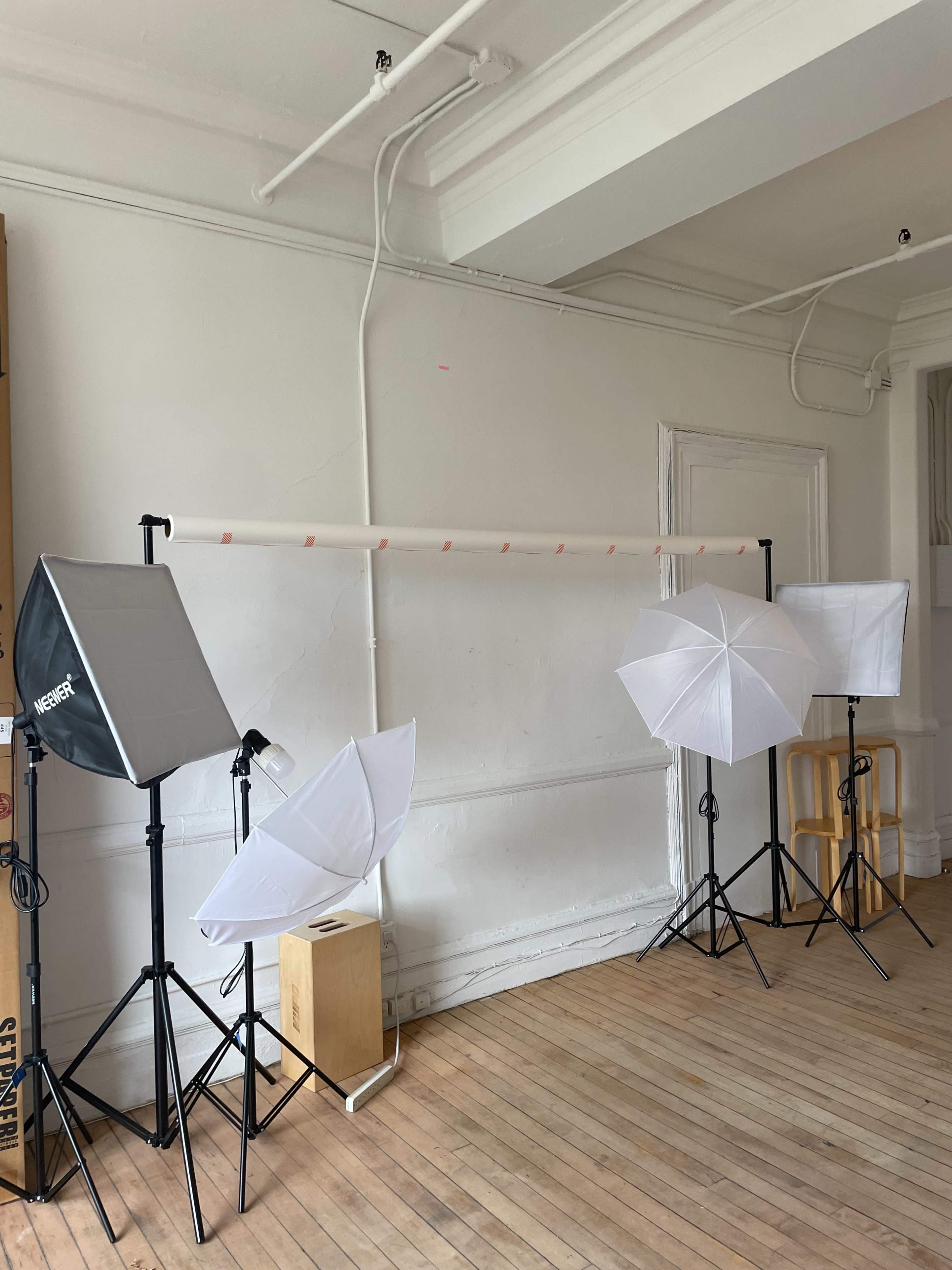 Affordable Soho 500sqft Photo-Studio with necessary photo equipment. Image in Lower Manhattan, Manhattan, NY