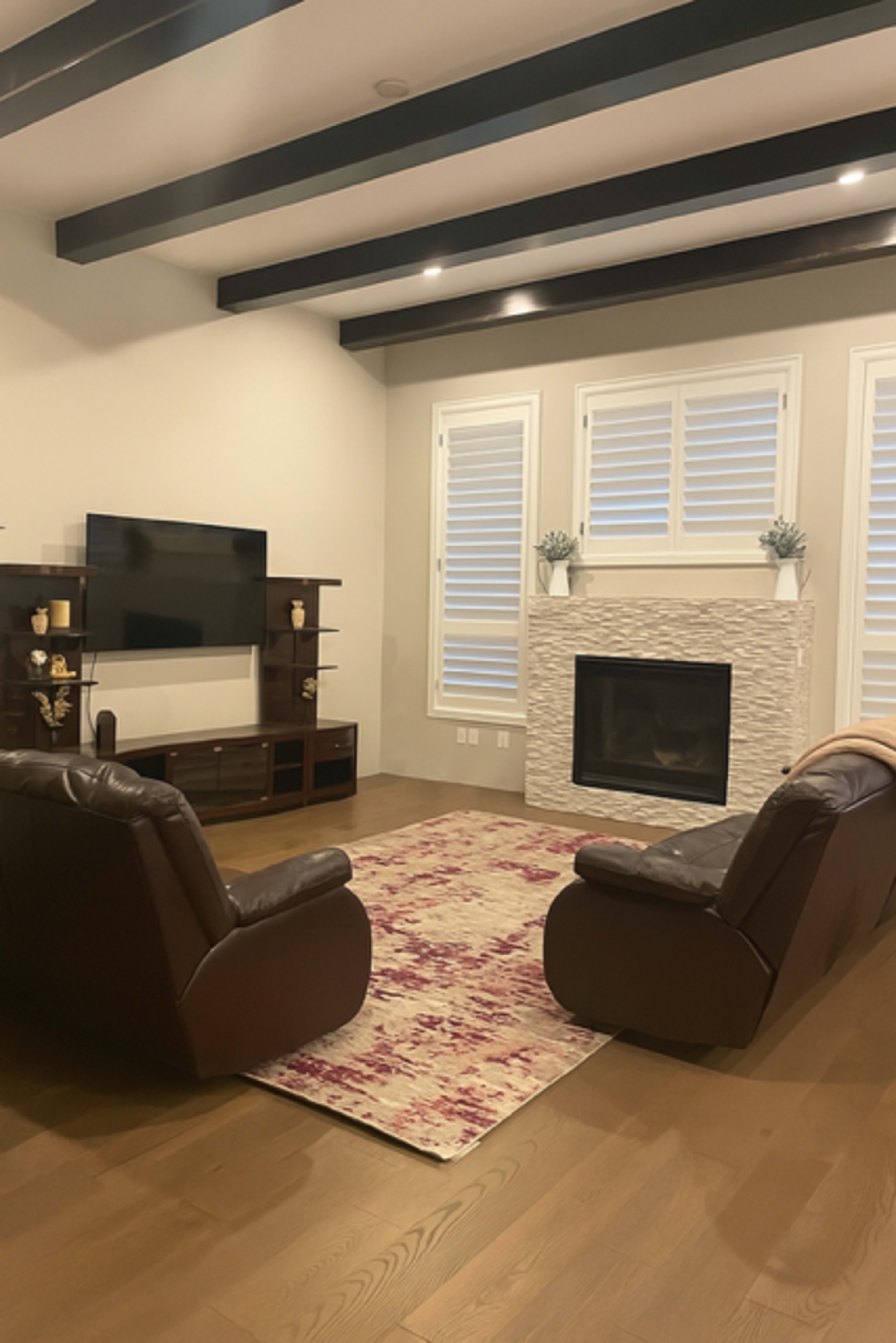 Elegant, Comfortable Space in a Quiet Greenwood Village Setting Image in Centennial, Centennial, CO