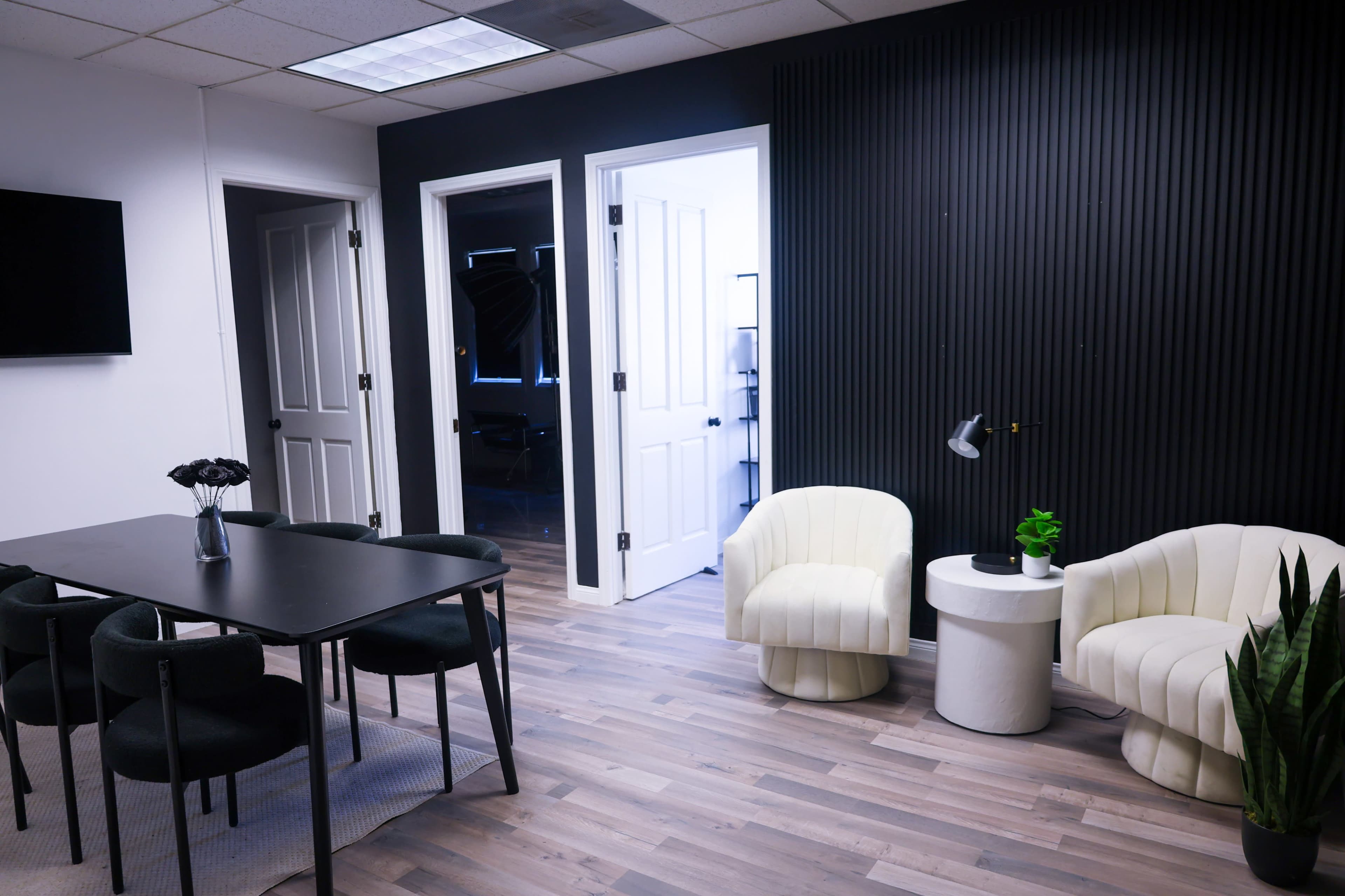 Modern content studio with several creative spaces Image in Fallbrook, Fallbrook, CA