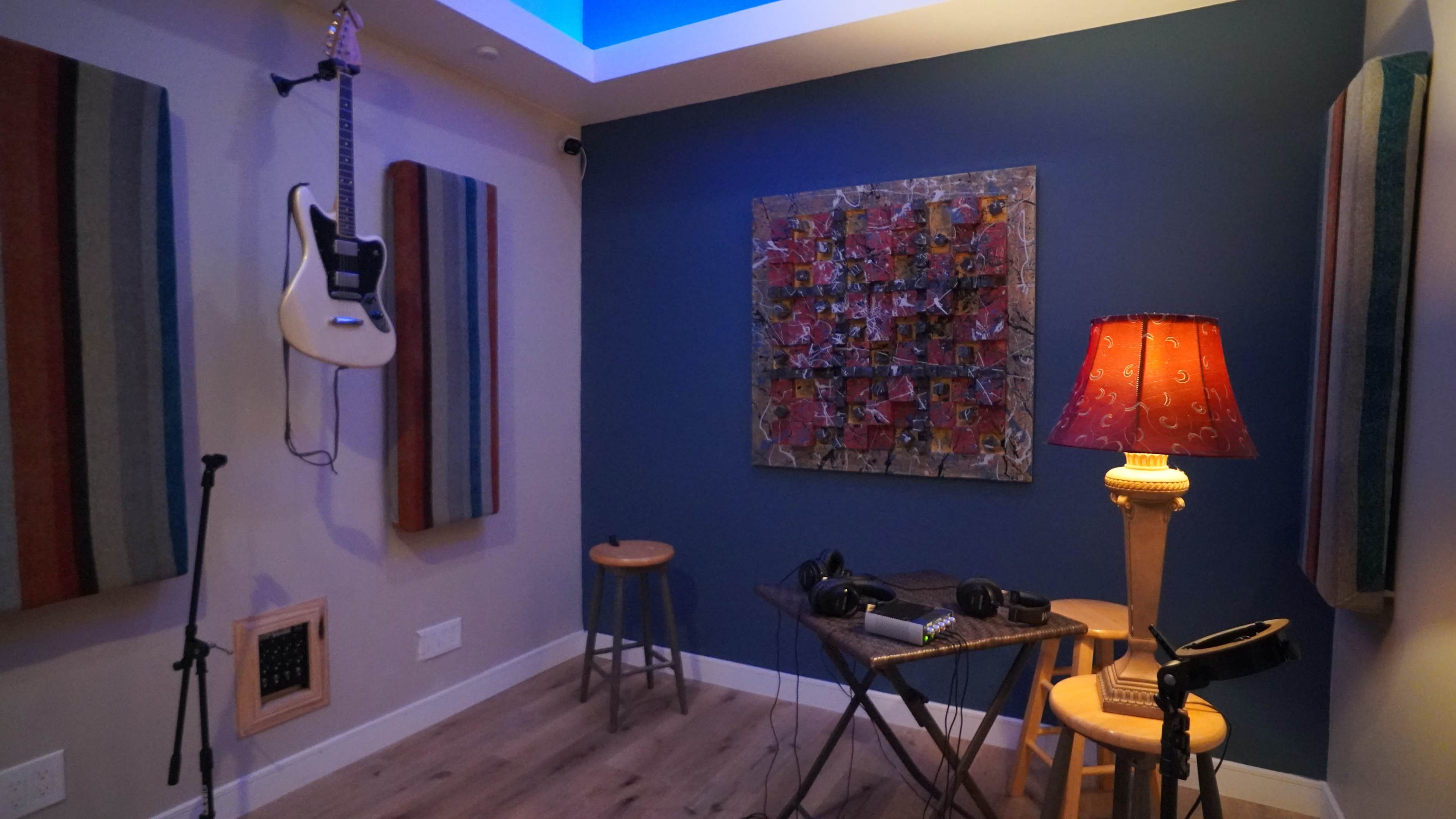 Private Gallery Music Studio Image in Gardena, Gardena, CA