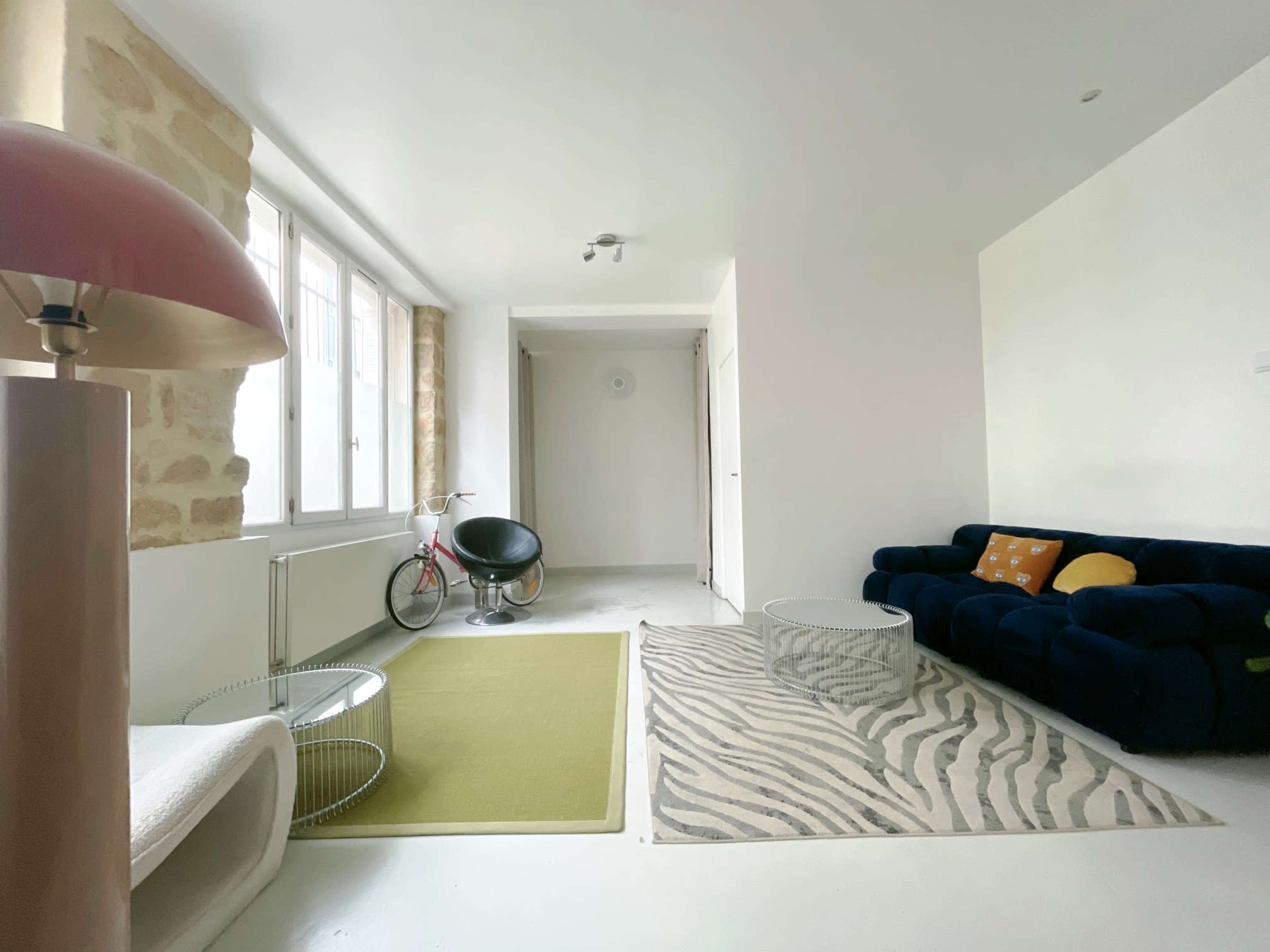 NEPTUNE STUDIO Image dans Ménilmontant, Paris, 