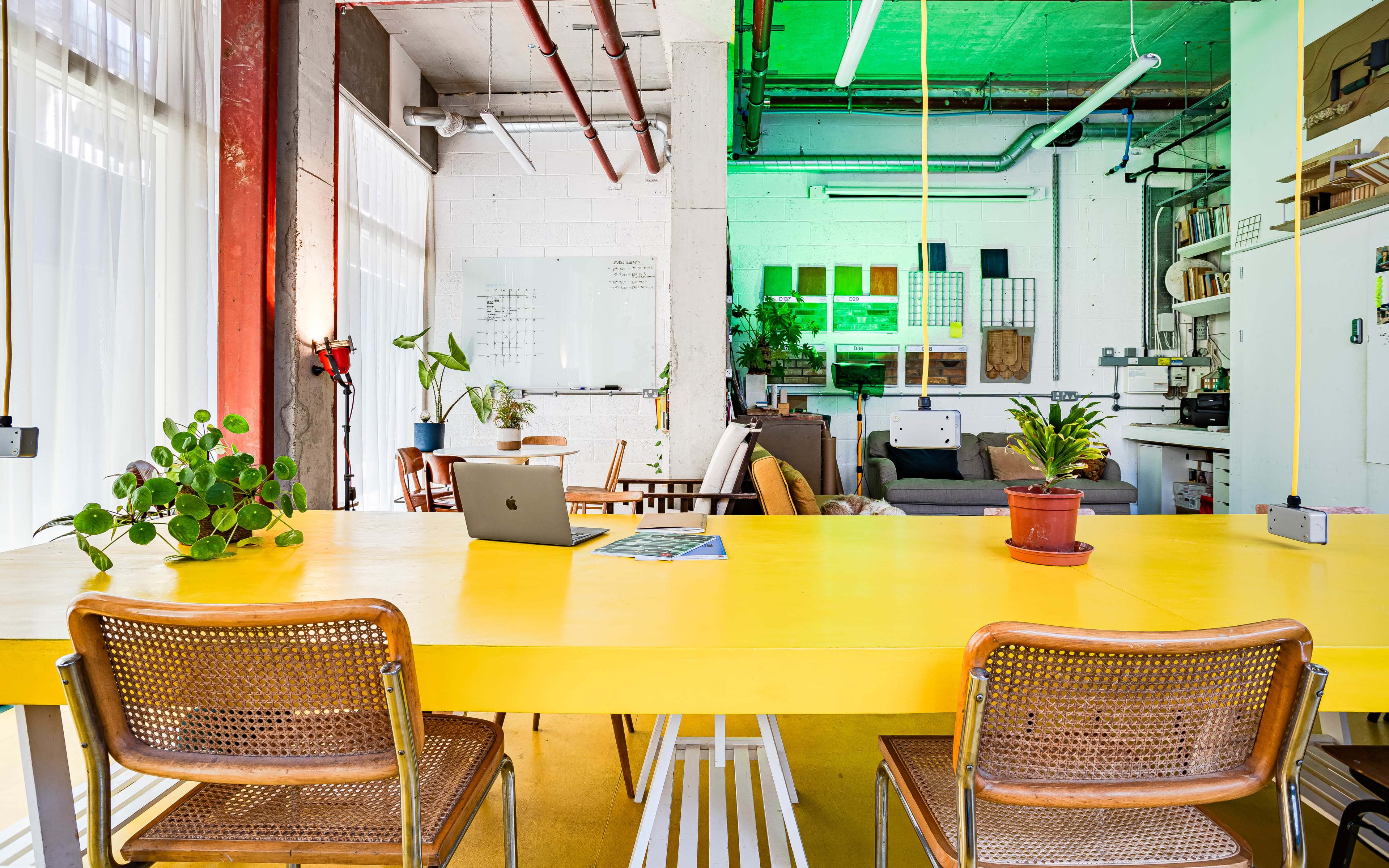 Open Bright Photography Space Image in Hackney, London, ENG