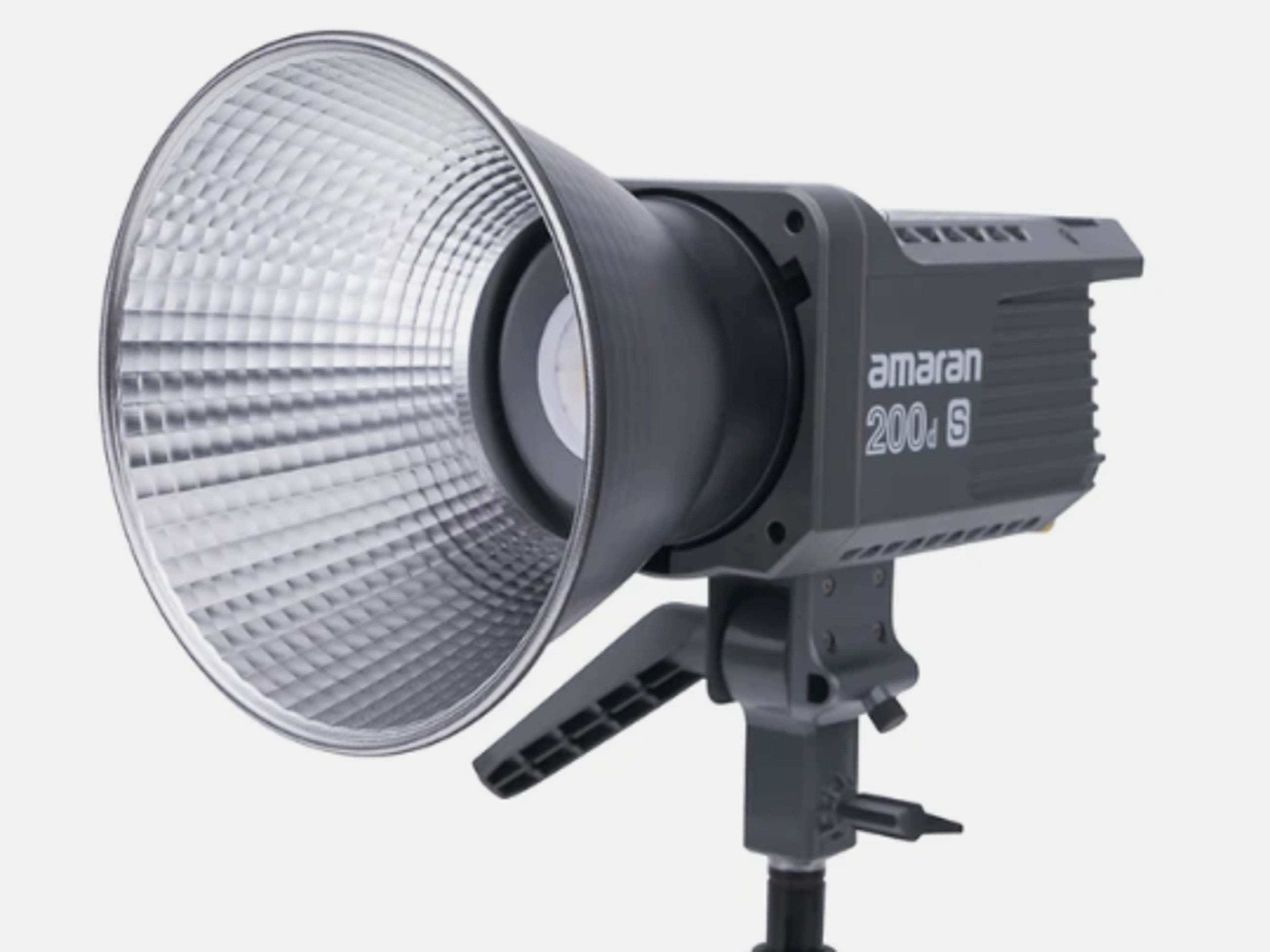Amaran Cinematic light 200D