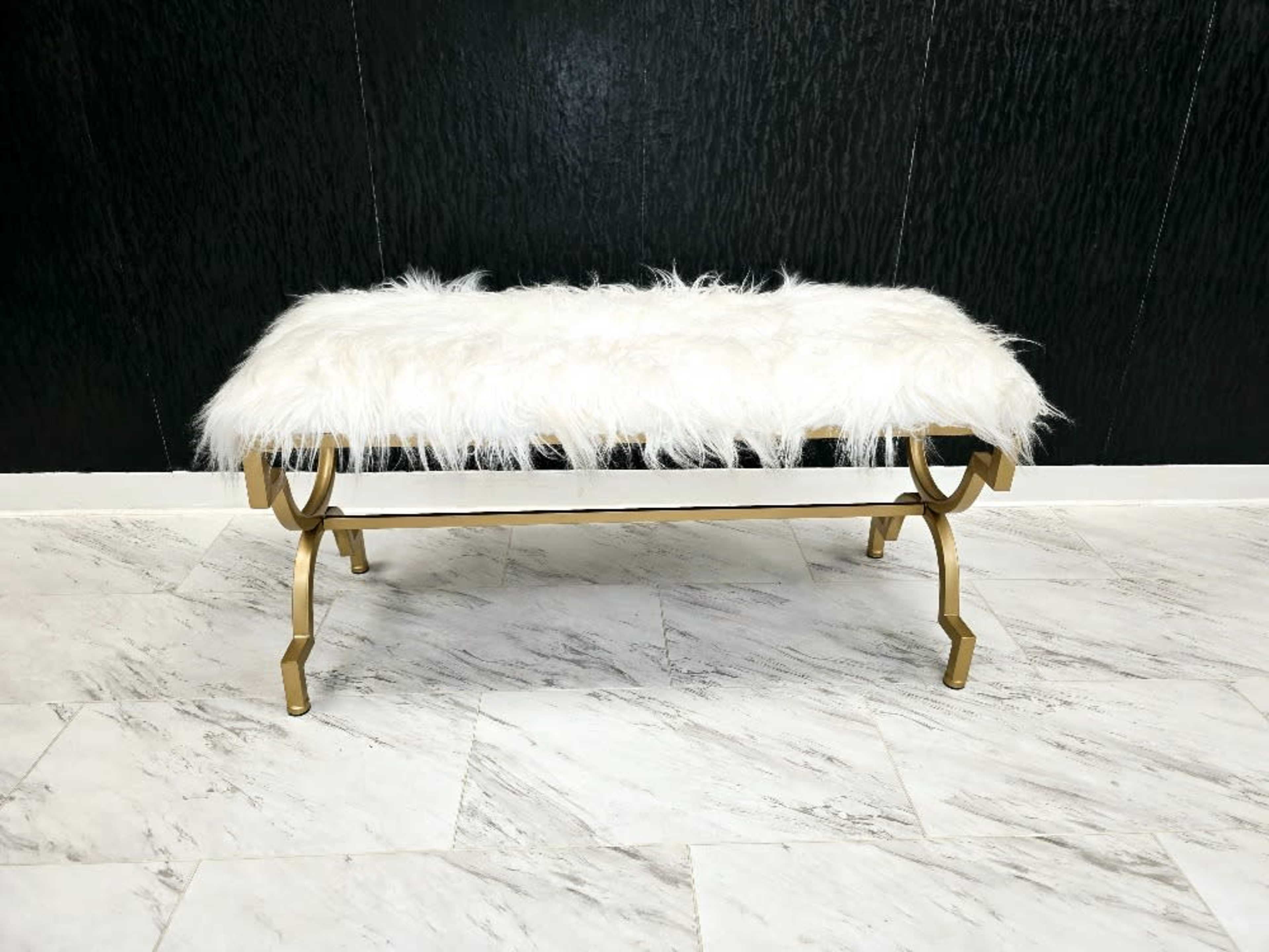 Fluffy white and gold bench 