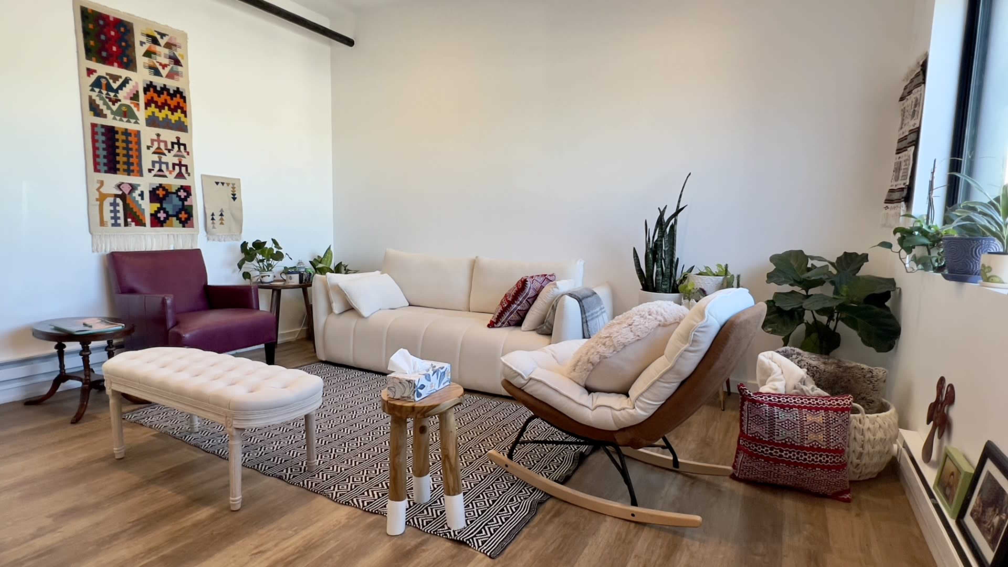 “Bright, Spacious Downtown Alameda Office with High Ceilings” Image in Alameda, Alameda, CA
