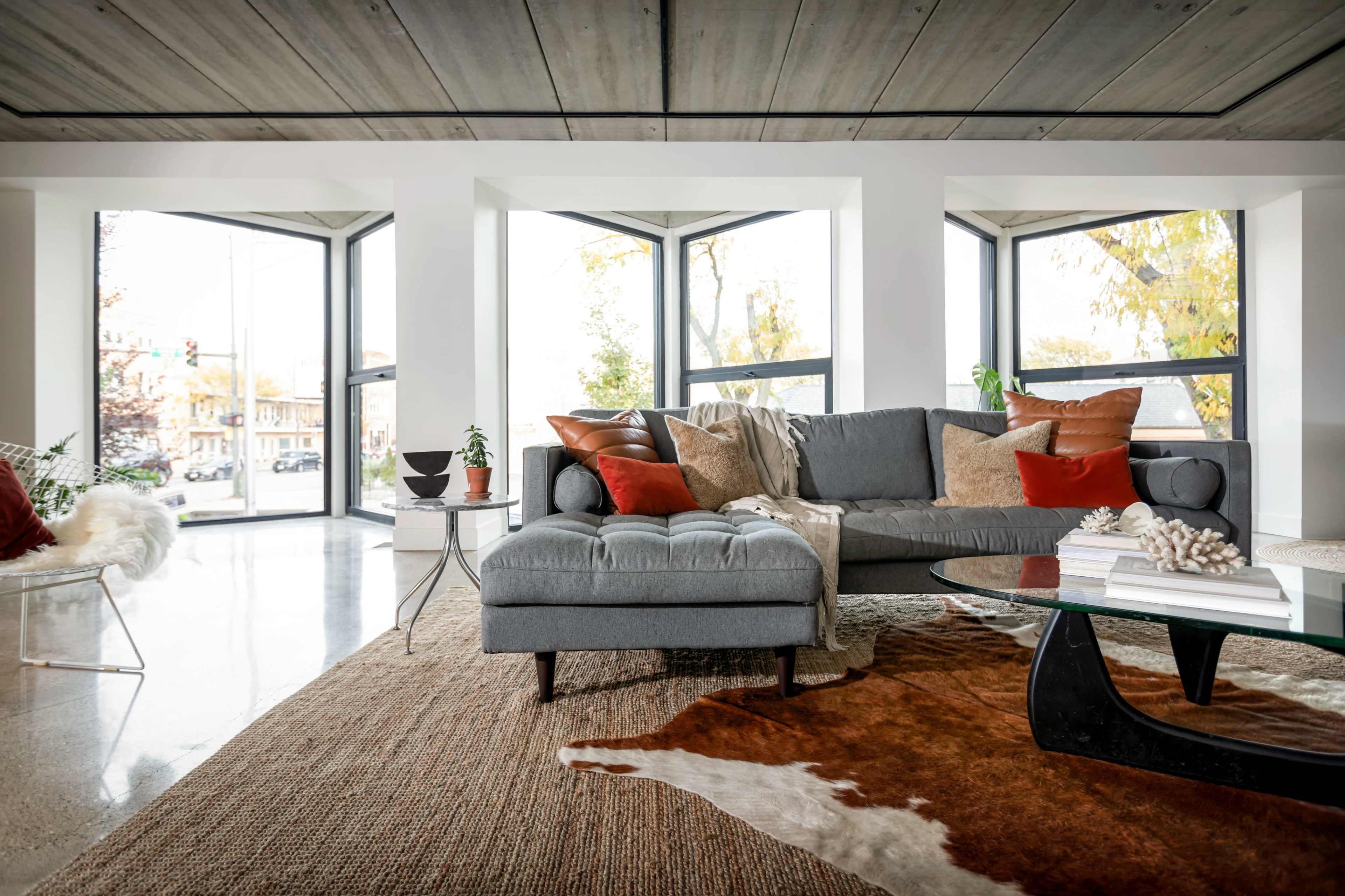Spacious, Light-Filled, Modern Artist Loft Image in Irving Park, Chicago, IL