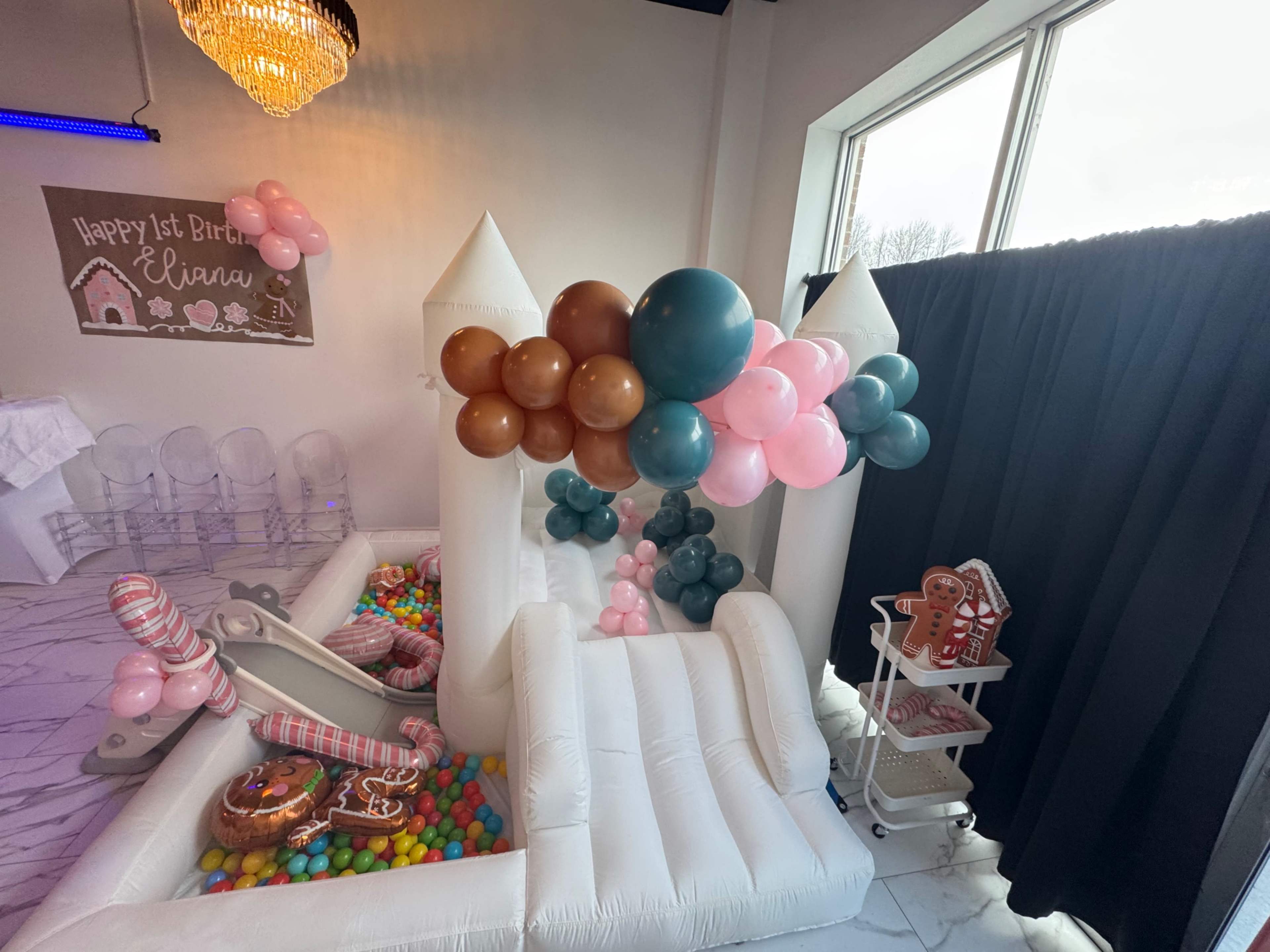 Modern Event Studio with Elegant Lighting & Open Layout Image in Staten Island, Staten Island, NY