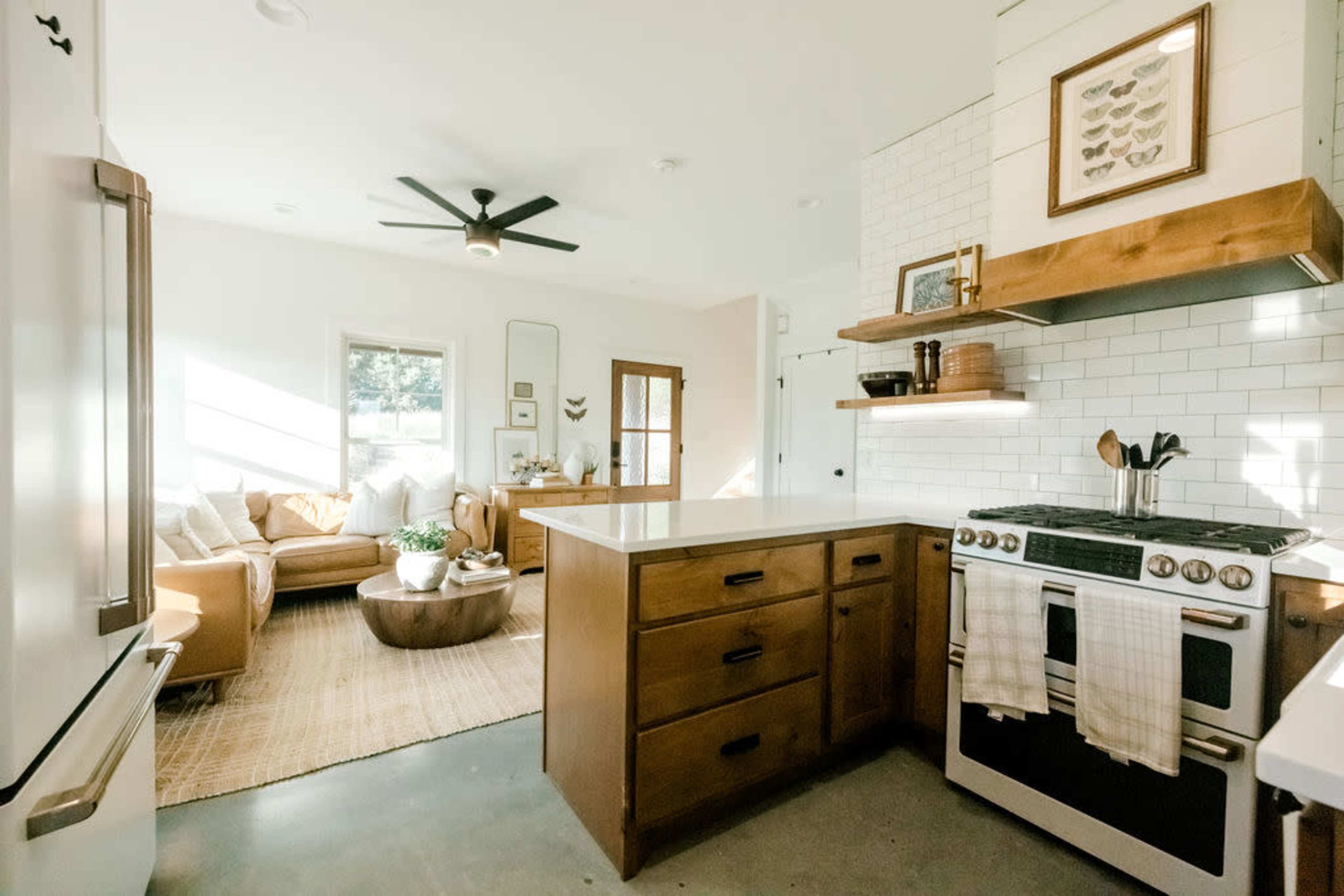 White Natural Lightfilled Farmhouse and Greenhouse Image in , Kendalia, TX