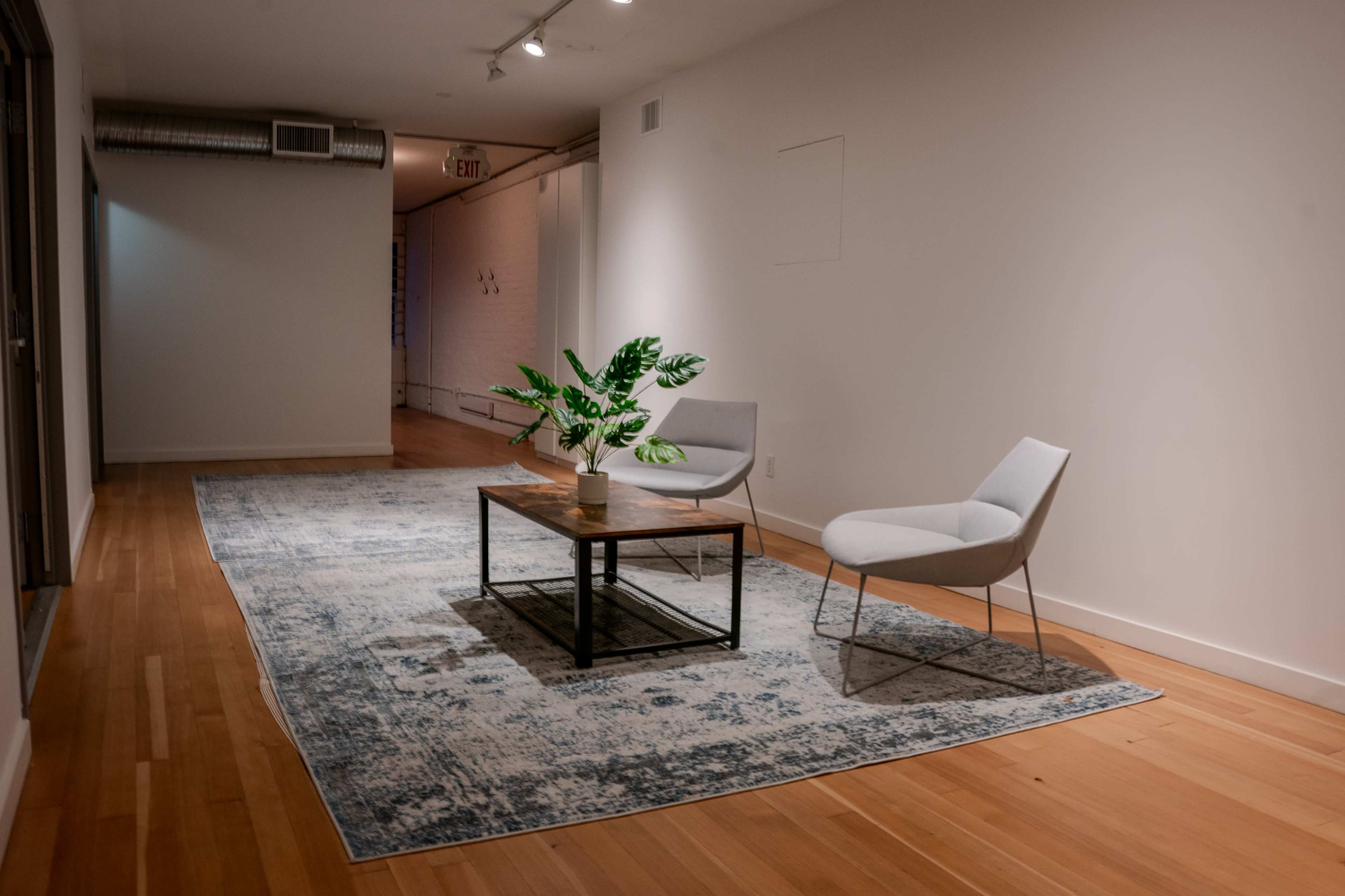 Flexday Suites - 112 West Hastings Street Image in Downtown Vancouver, Vancouver, BC