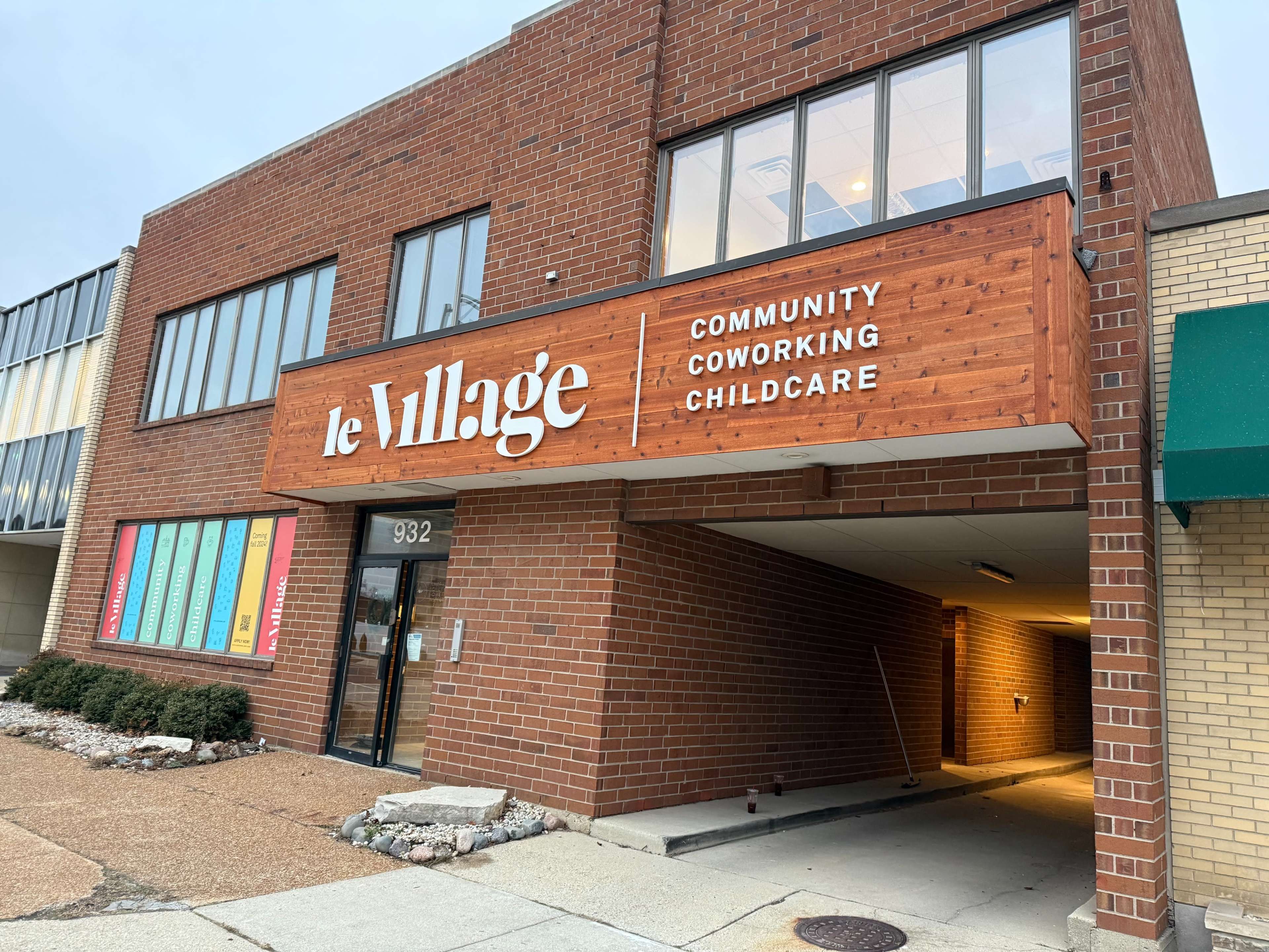 Modern Office Space with Open Floor Plan and Chic Design Image in Maine Township, Des Plaines, IL