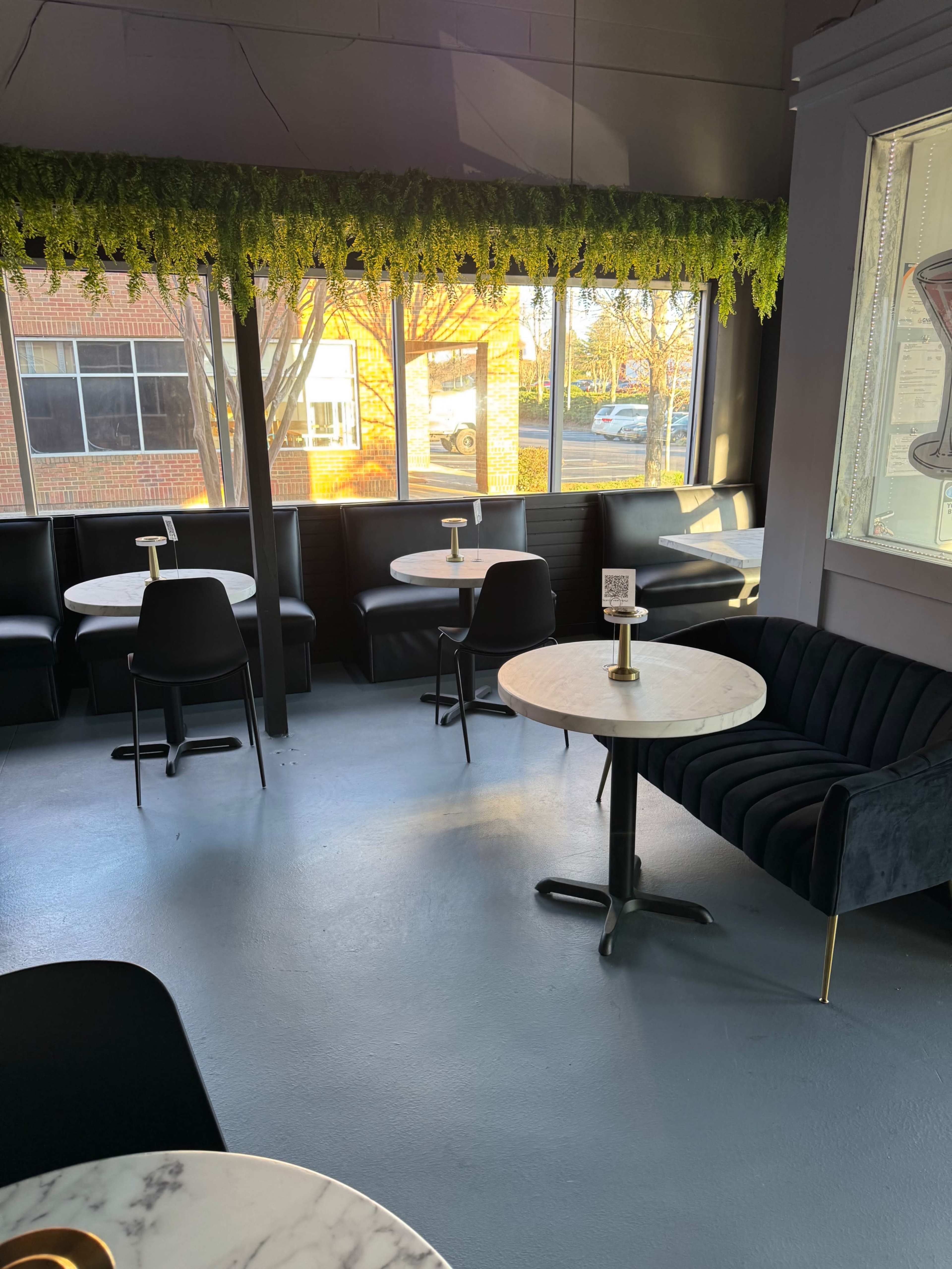 Cocktail Lounge Image in Suwanee, Suwanee, GA