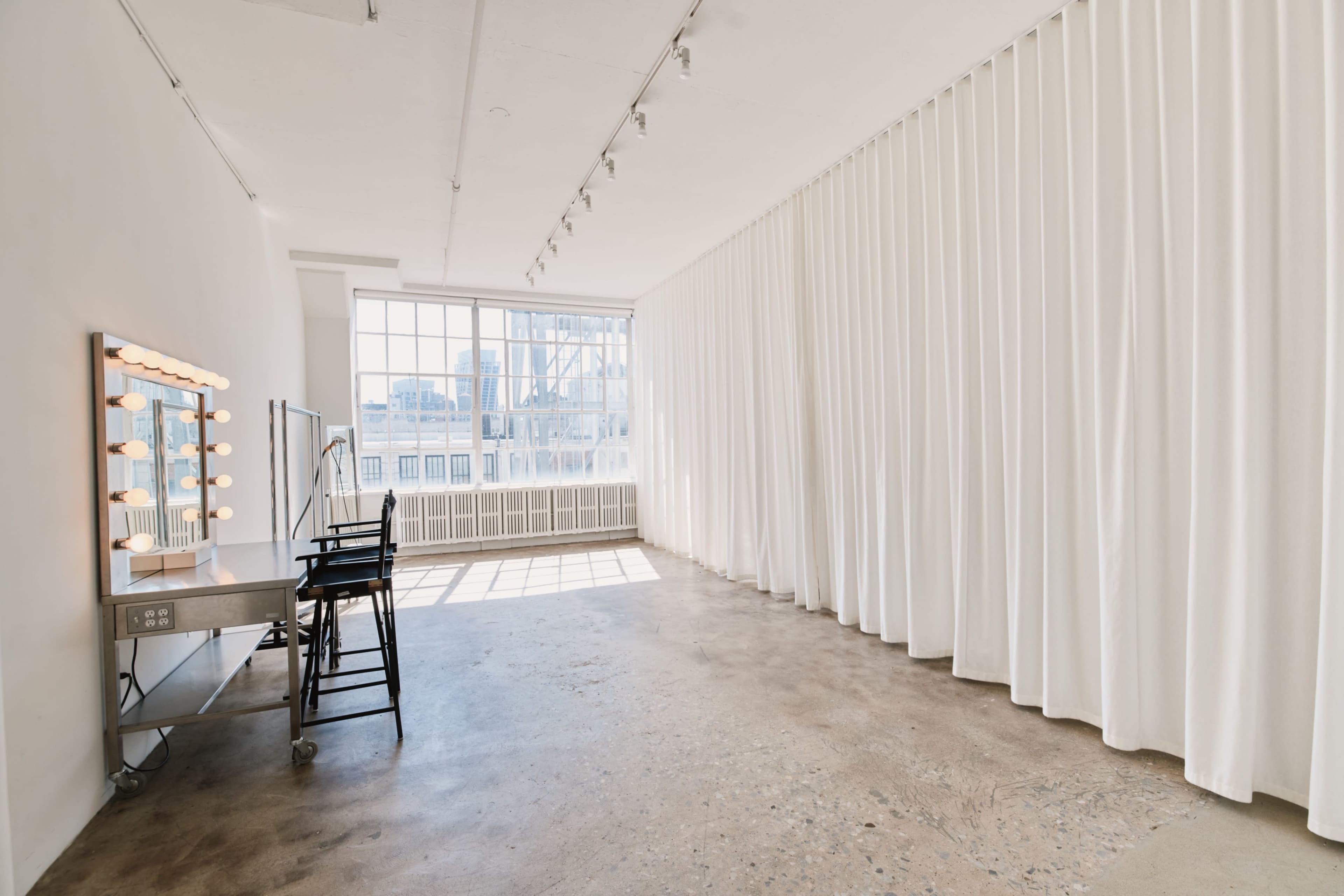 Chelsea Daylight Loft Studio South Facing Windows Free Profoto Equipment (Studio B) Image in Midtown Manhattan, New York, NY