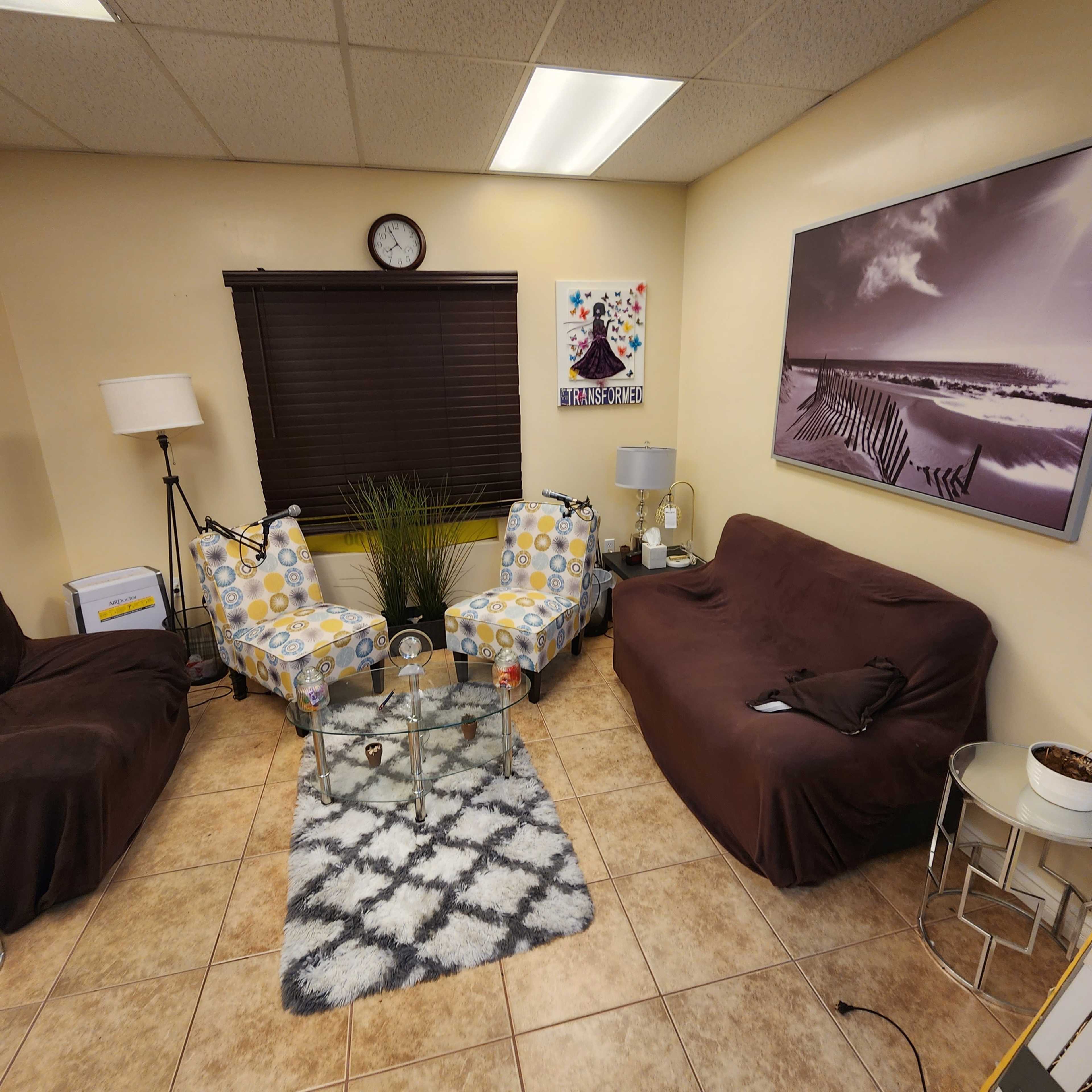 THE LOUNGE Image in Inglewood, Inglewood, CA