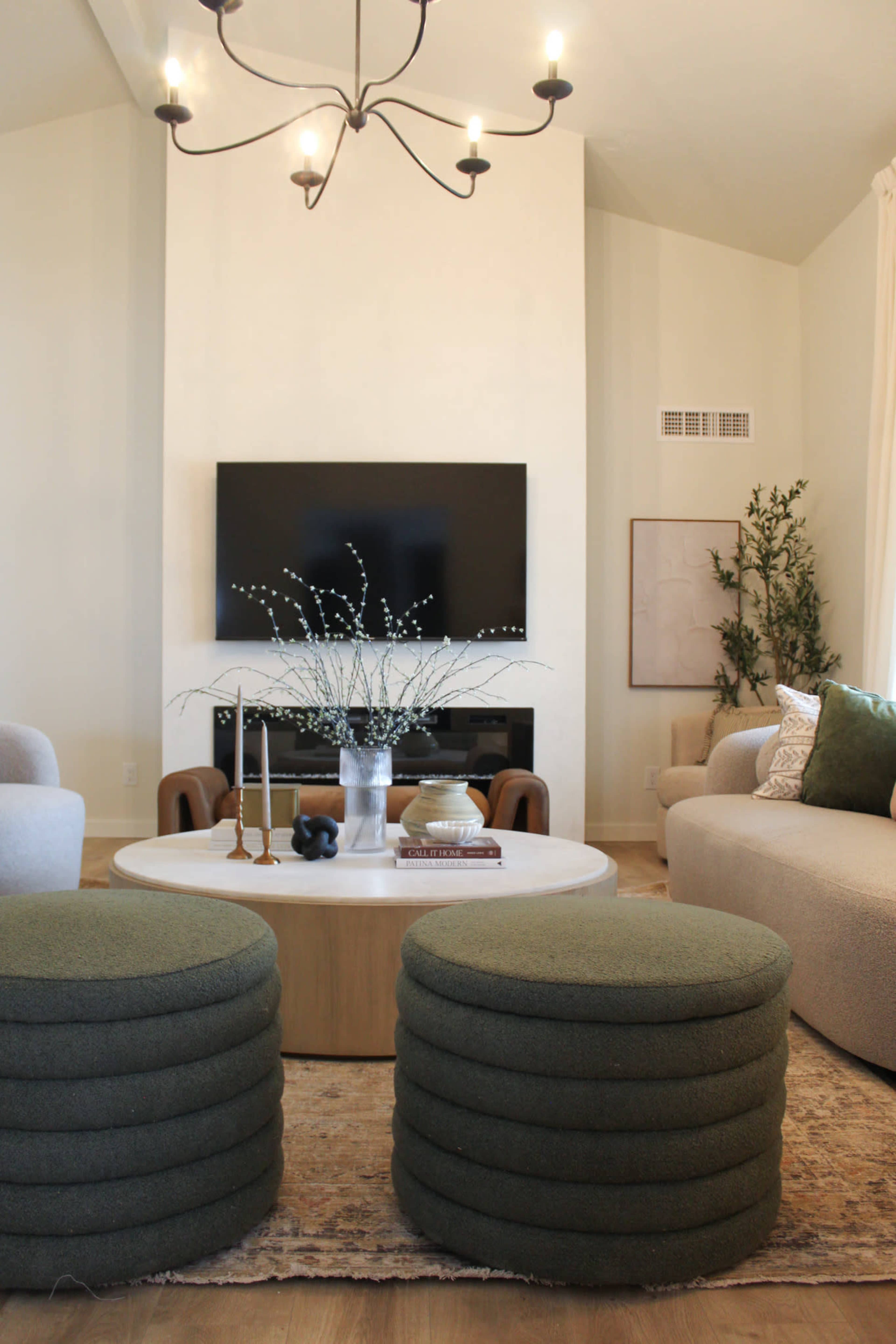 Luxury Modern Parisian Resort on Acre Lot with Luxury Resort Style Amenities: Pickleball, Lazy River, Gym and Spa (Sauna and Cold Plunge), 5-hole Putt Putt course with bunker, Bocce Ball, Chess Image in Paradise Valley Village, Scottsdale, AZ