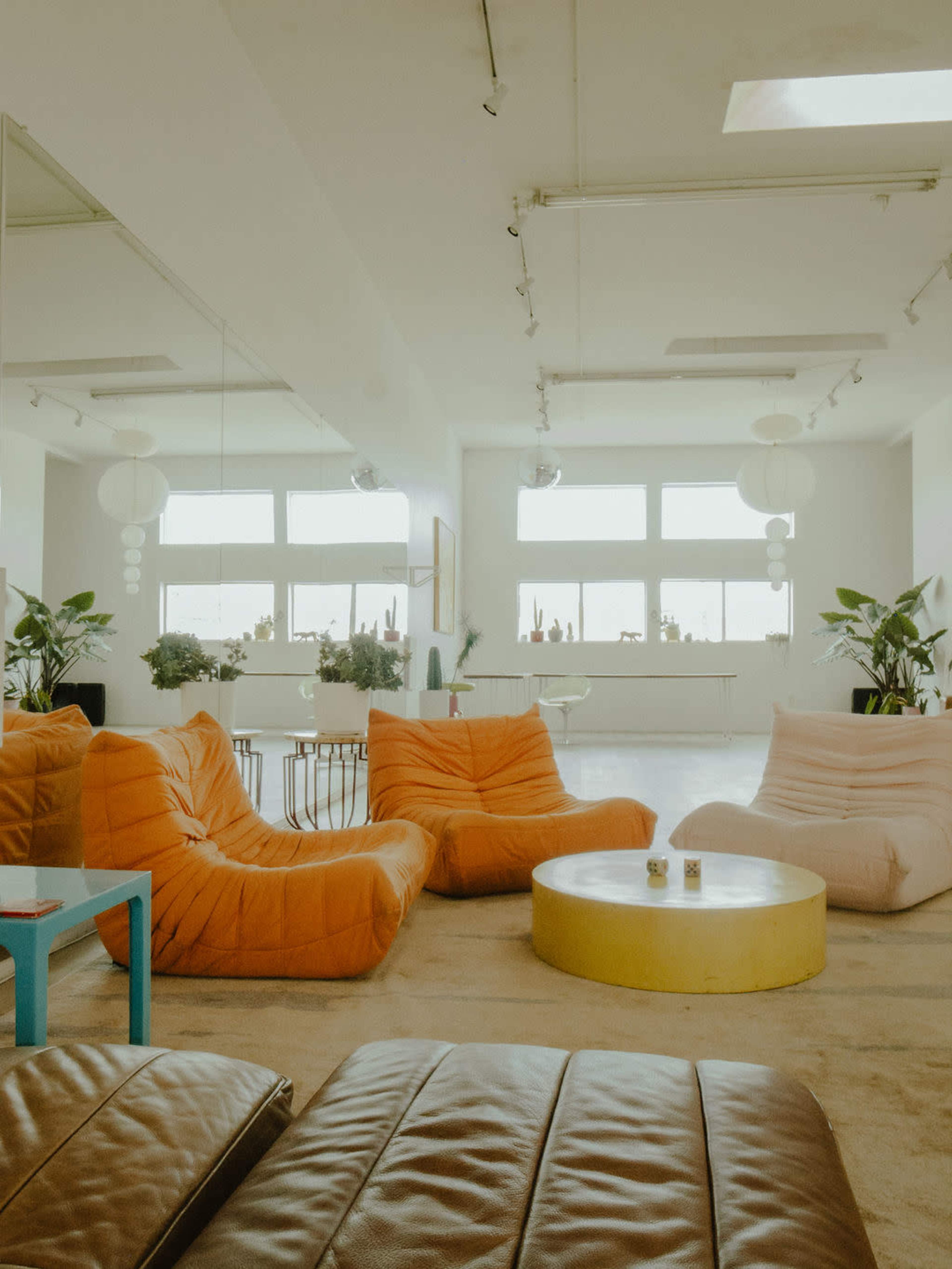 Spacious Loft with Skyline View Image in Central LA, Los Angeles, CA