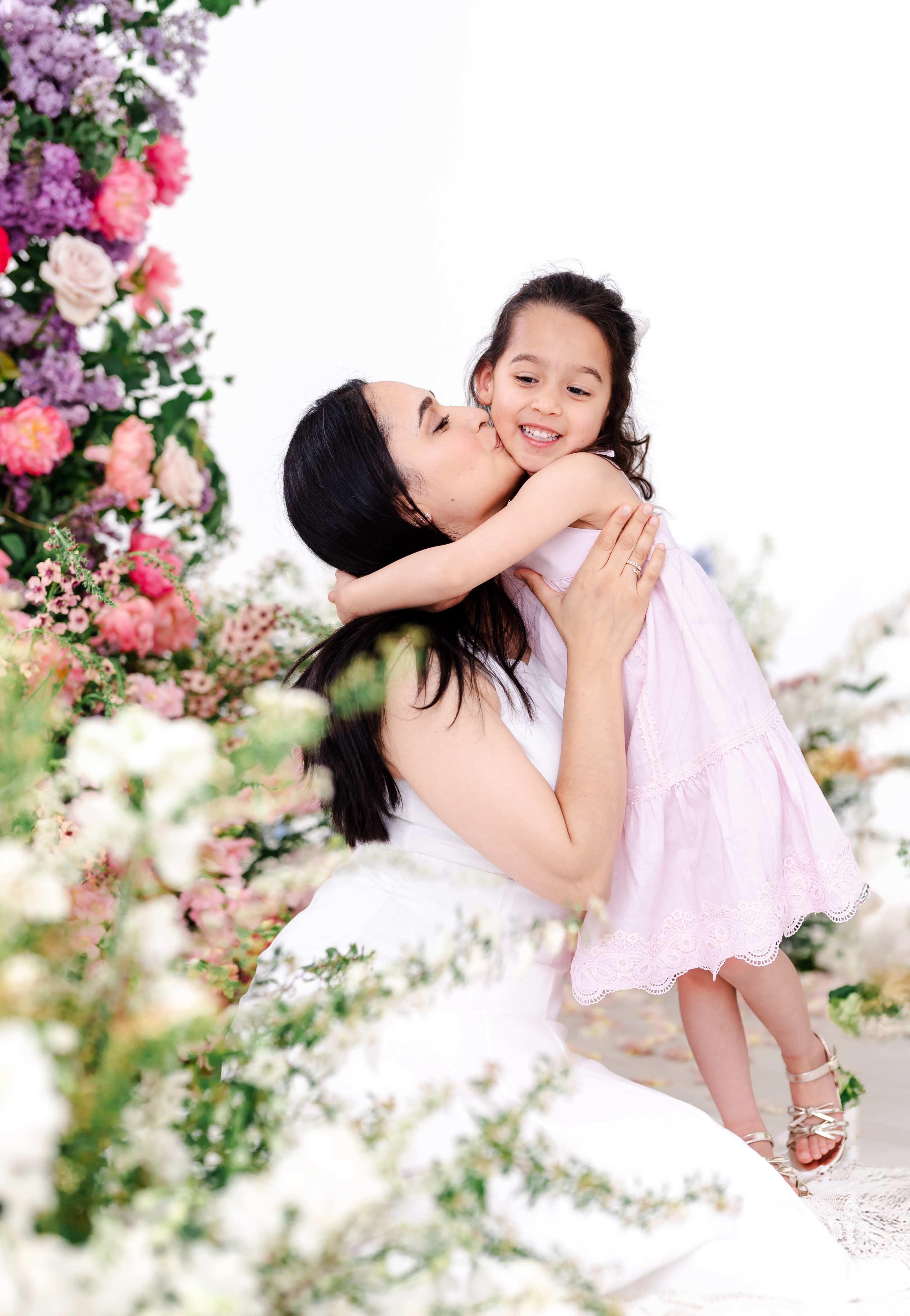 white light and airy studio with Large windows and vaulted ceilings. historical building Image in Benicia, Benicia, CA