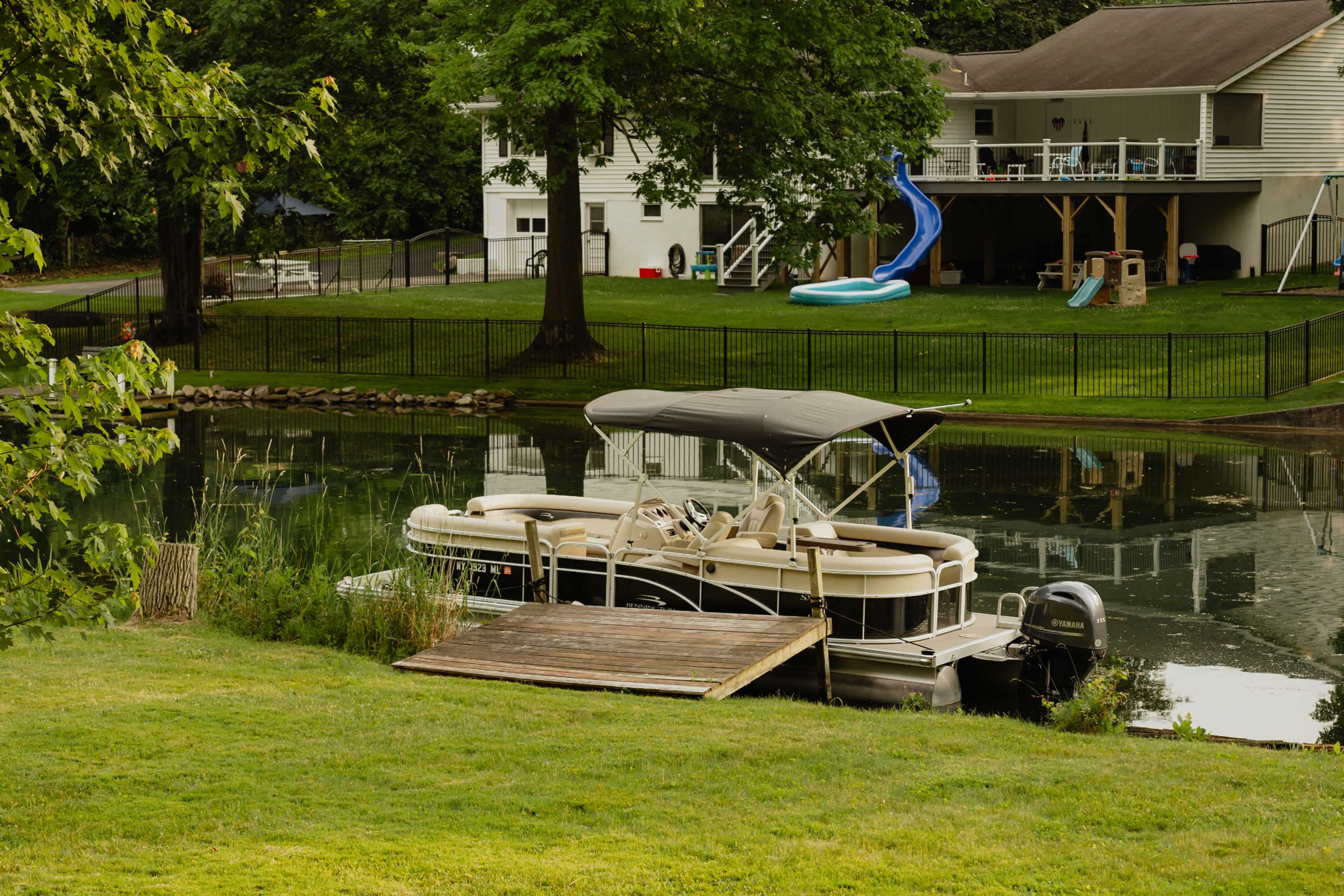 The Pearson House: Movie Theater, Hot Tub & Boat Image in Owasco, AUBURN, NY