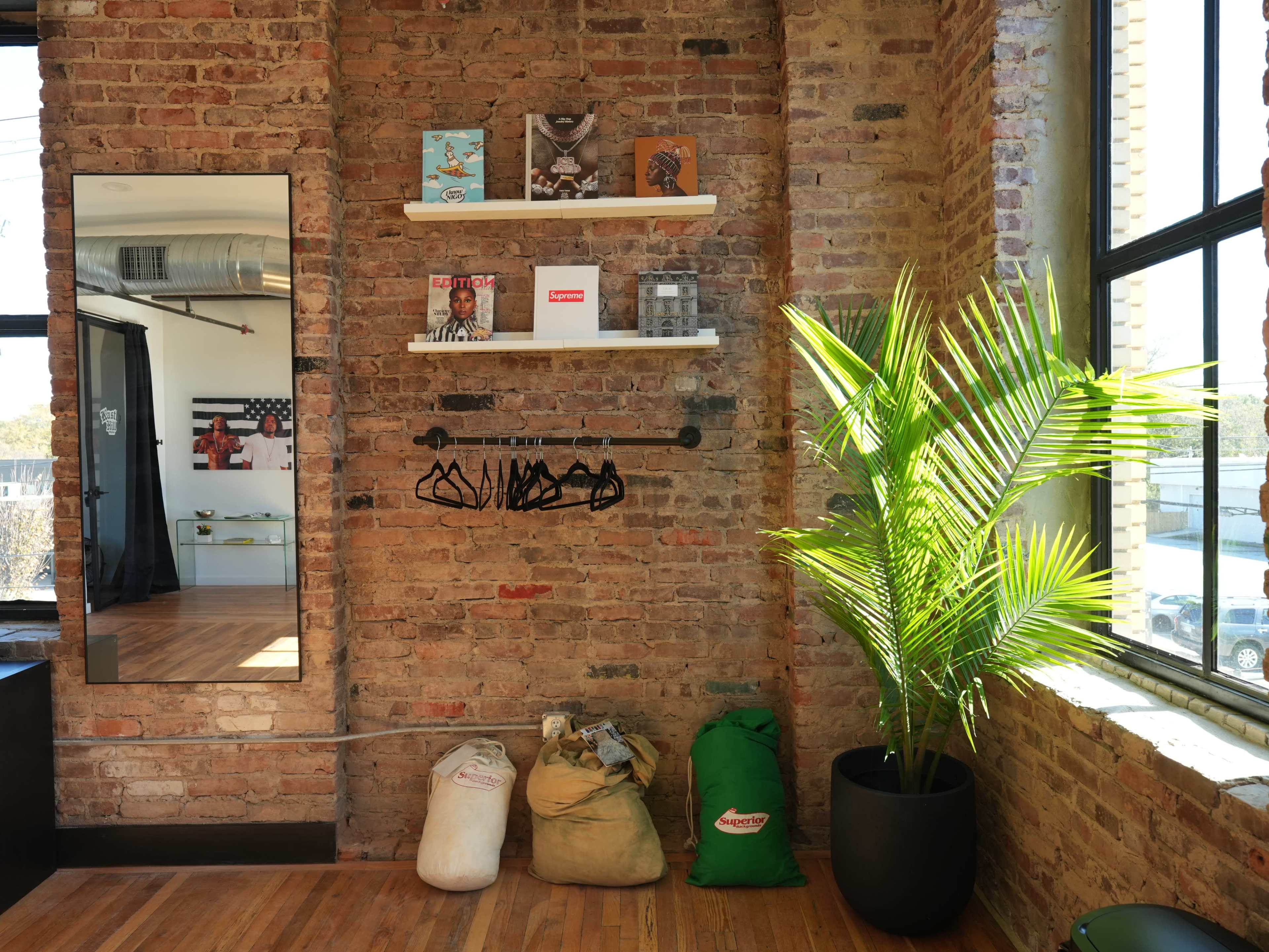 Aesthetic Natural Light Studio w/ Brick Walls – Perfect for Beauty & Lifestyle Shoot Image in Downtown Atlanta, atlanta, GA