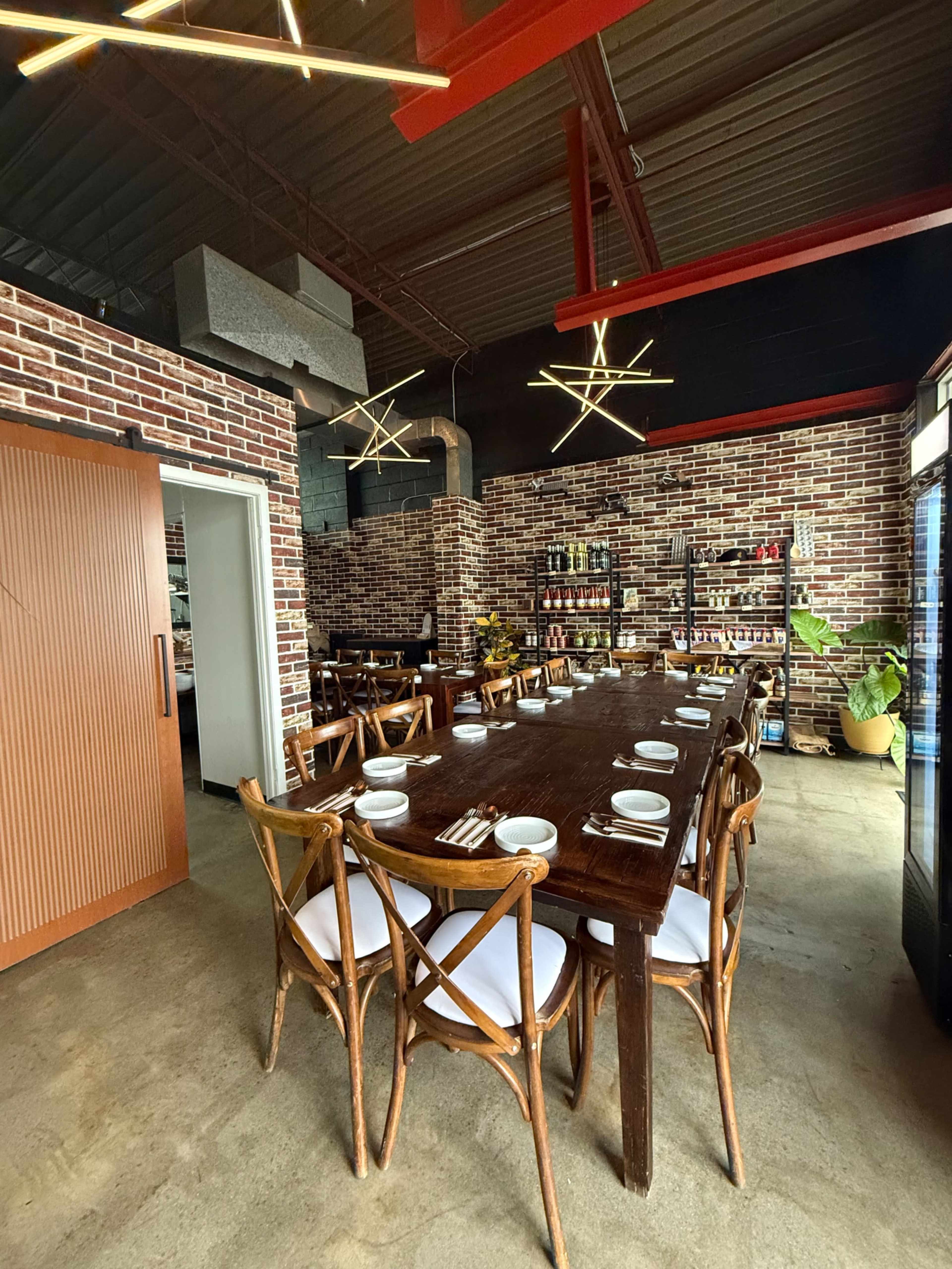 Modern industrial inspired retail space with commercial kitchen Image in Humber Summit, Toronto, ON