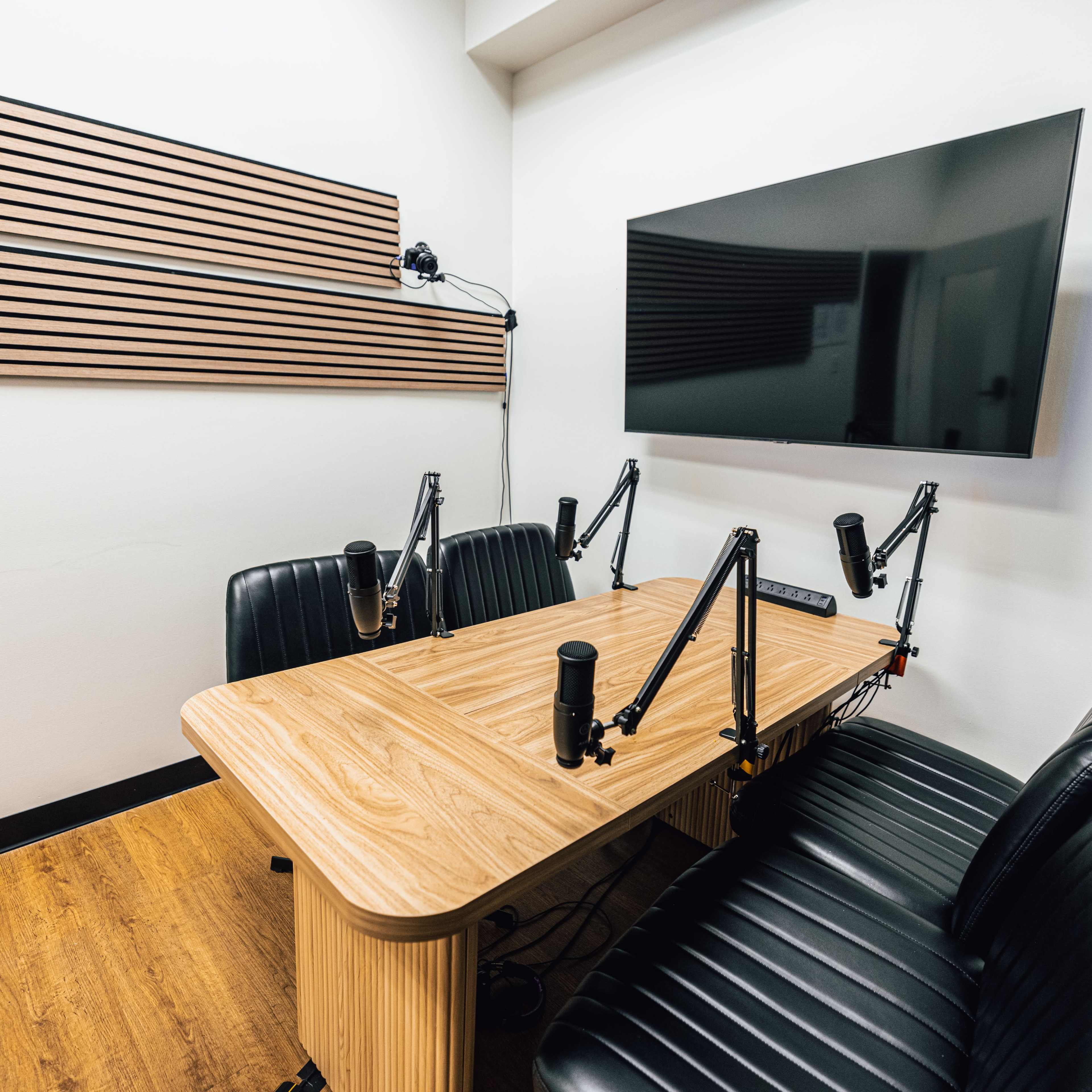 High Definition Studios: Premier Podcast Production Space Image in Penn Quarter, Washington, DC