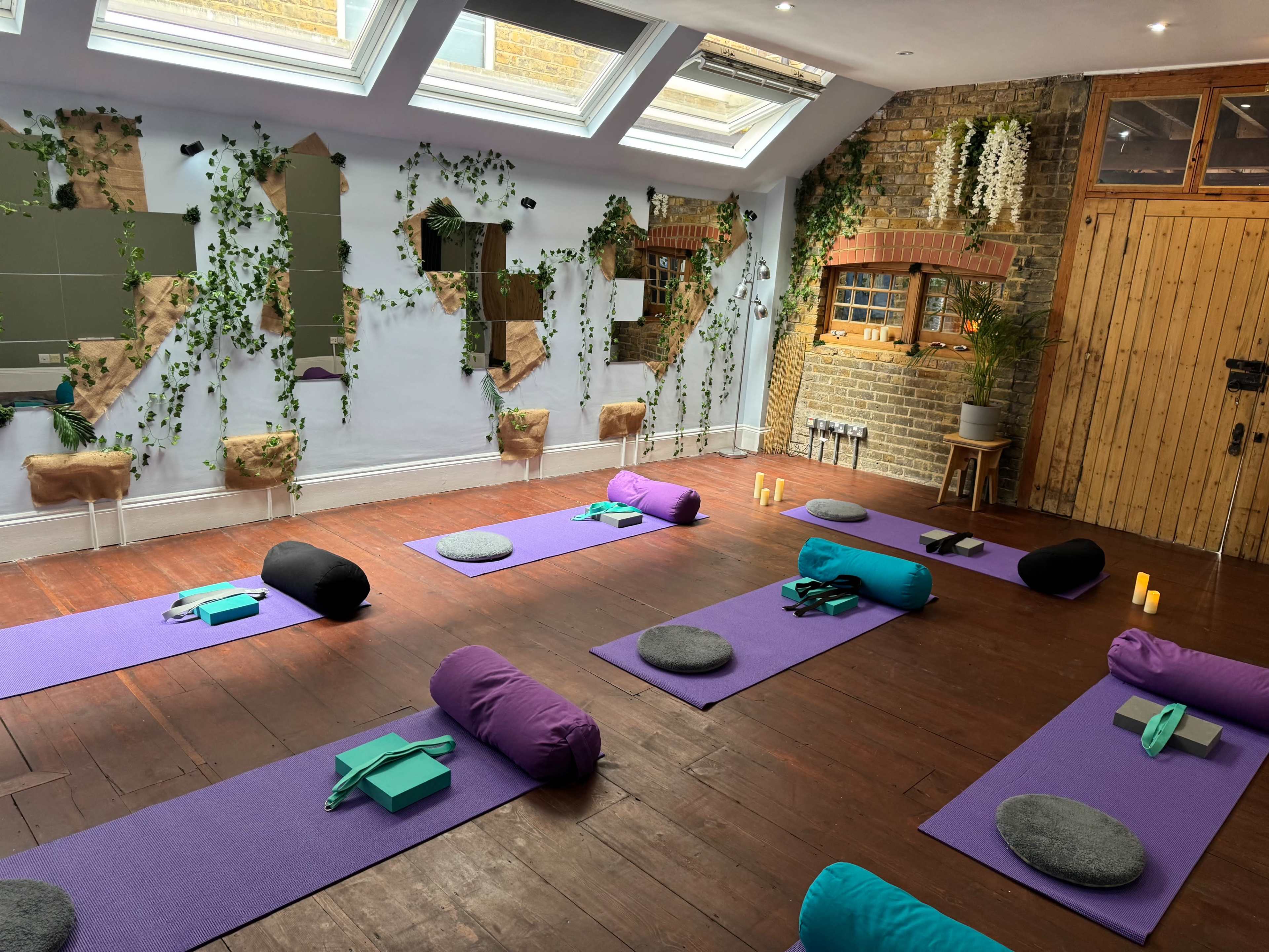 Rustic Studio Space in converted Coach House Image in Twickenham, Twickenham, ENG