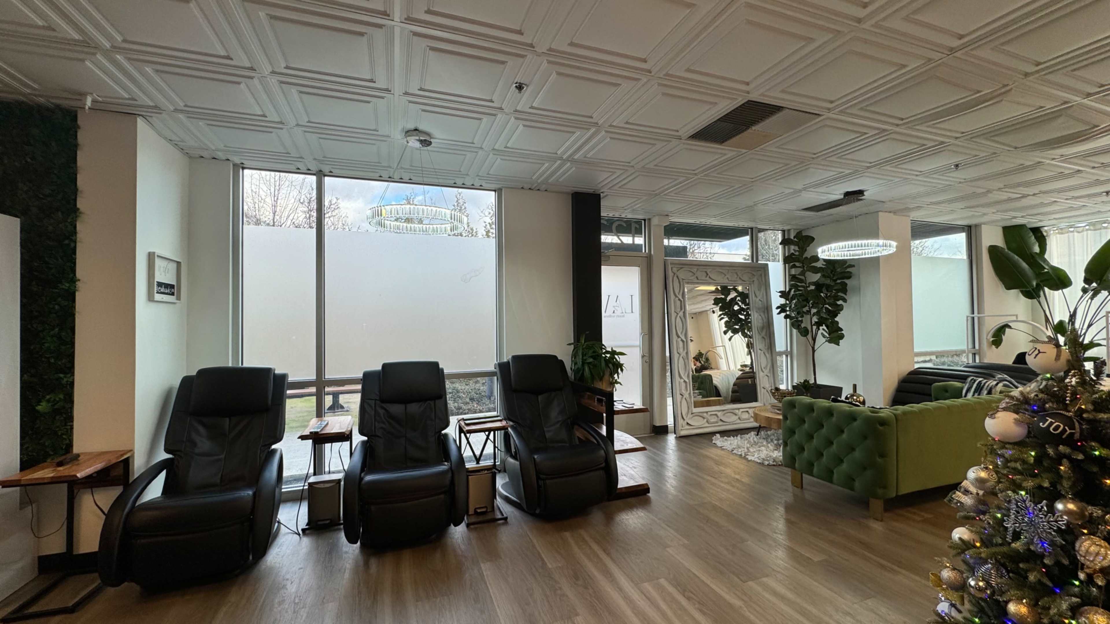 Beauty Wellness Bar for Nails, Lashes, and PMU Image in Auburn, Auburn, WA