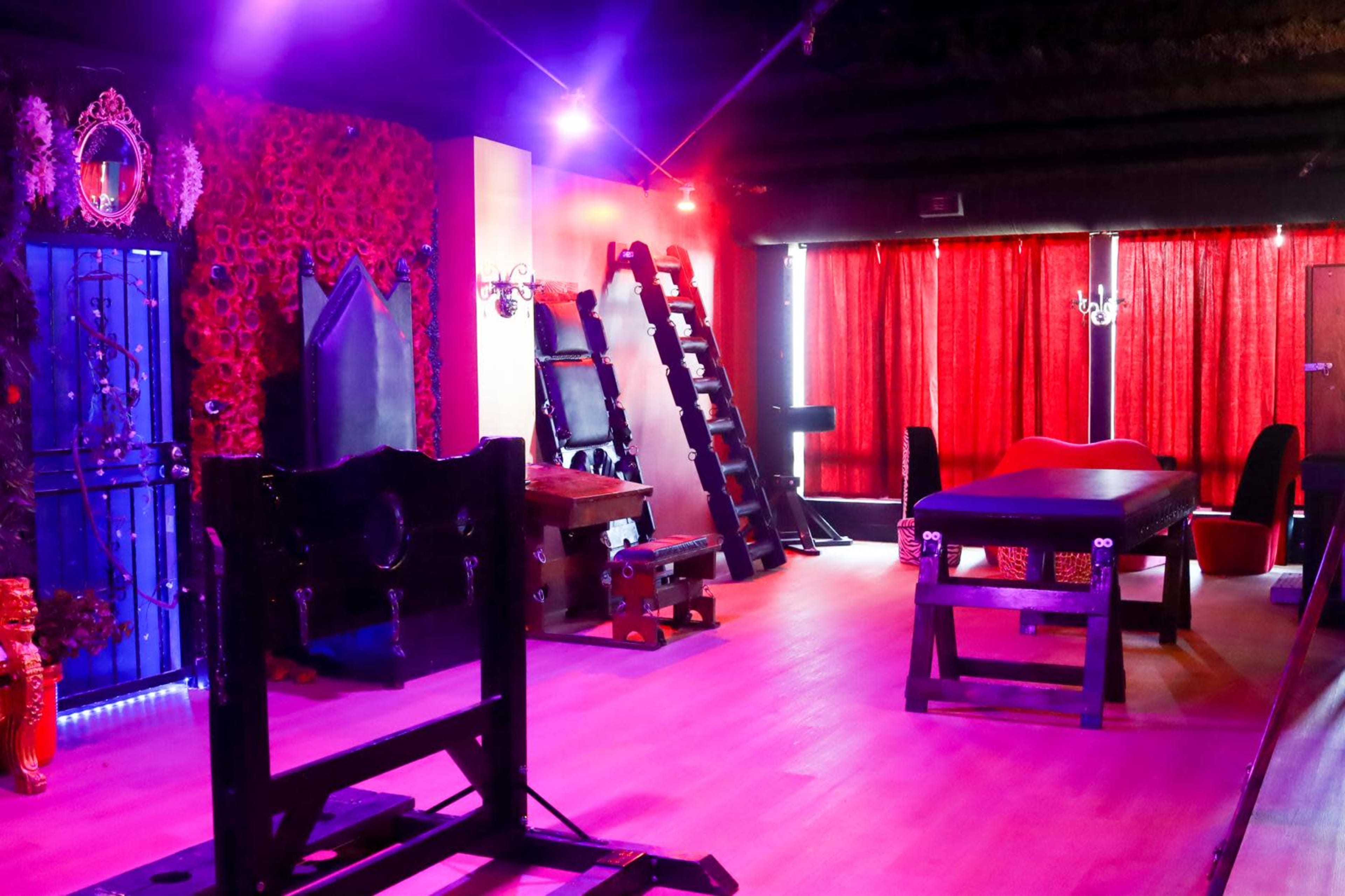 Open Space- Queens Loft with Medieval Dungeon for Photoshoots, Videoshoots, and Medieval Enthusiast Image in Queens Village, Queens, NY