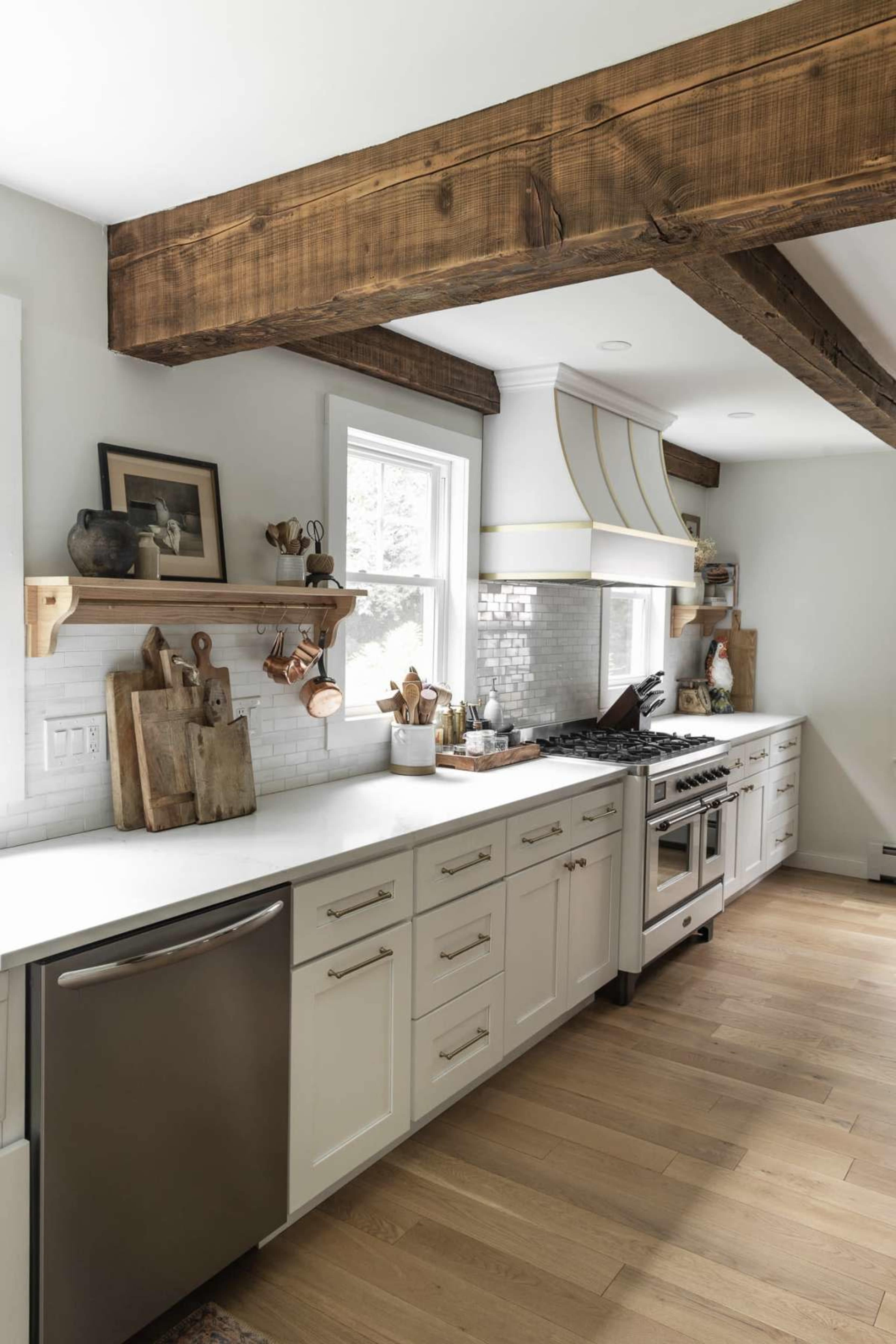 Picturesque Refined Country Home Between NYC + Boston Image in Broad Brook, East Windsor, CT