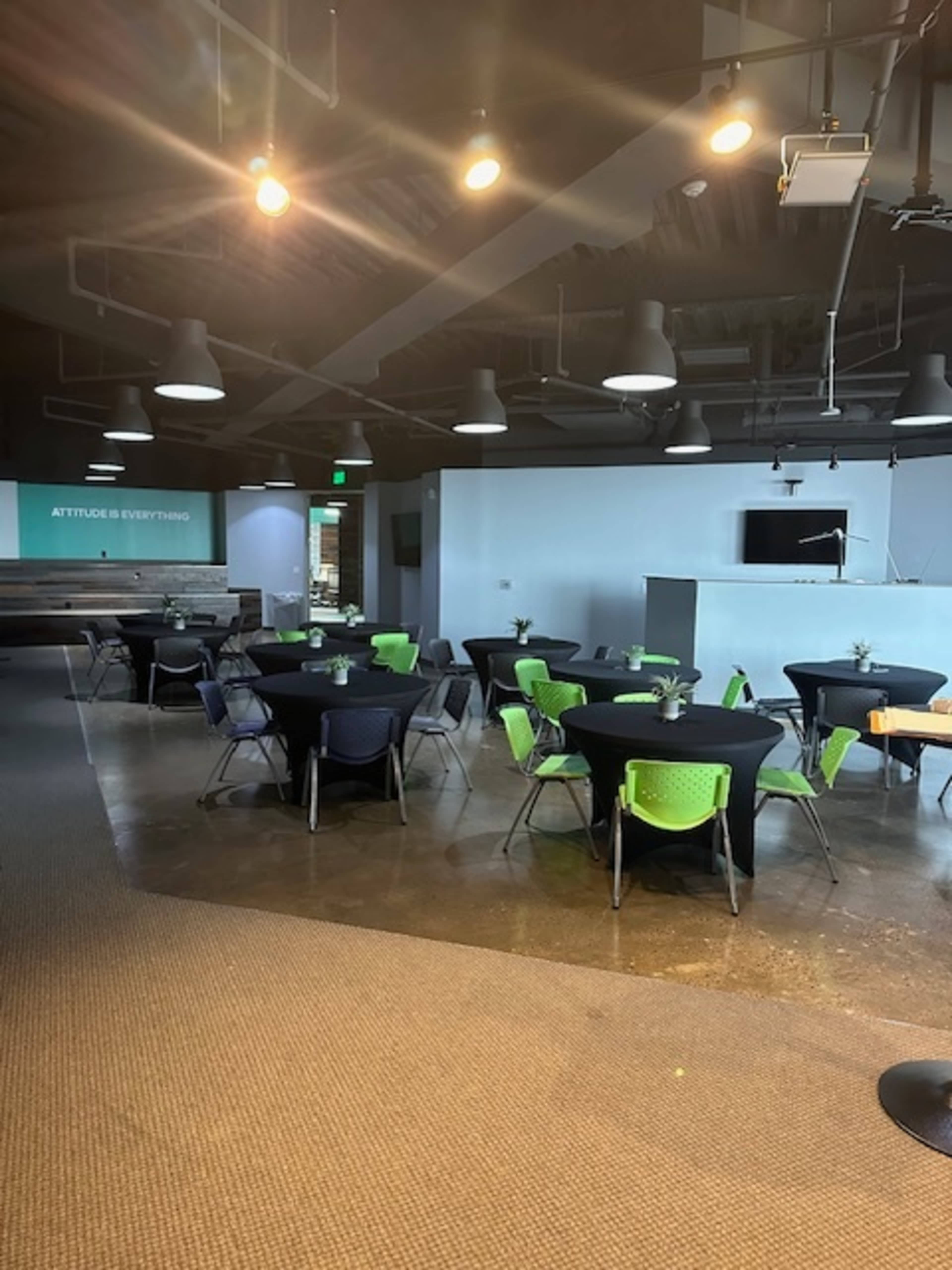 Downtown office building, located on top floor with great views Image in Dallas Downtown Historic District, Dallas, TX