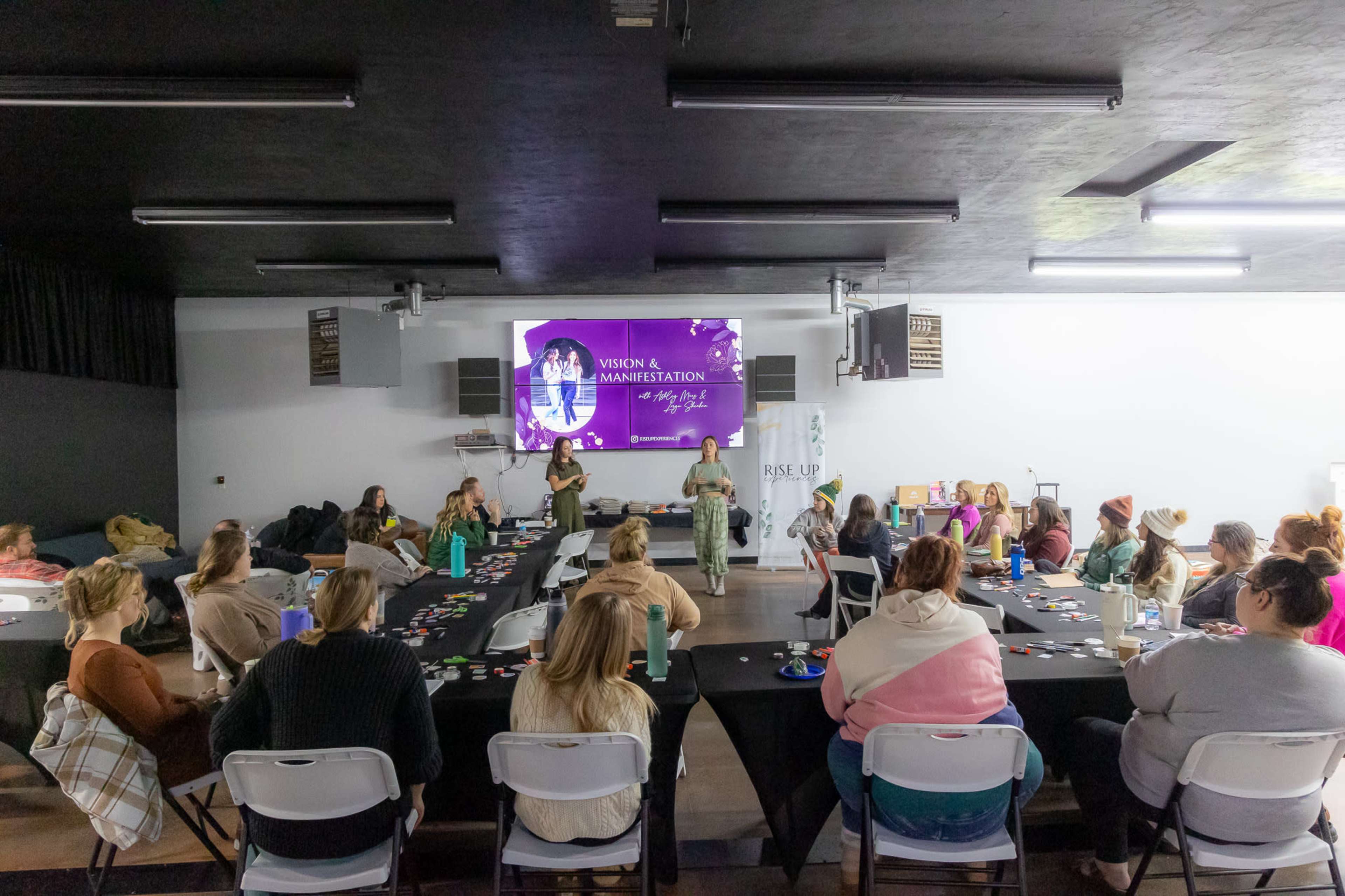 Versatile 3,000 sq. ft. Event Space in Green Bay – Perfect for Celebrations & Corporate Gatherings Image in Howard, Green Bay, WI