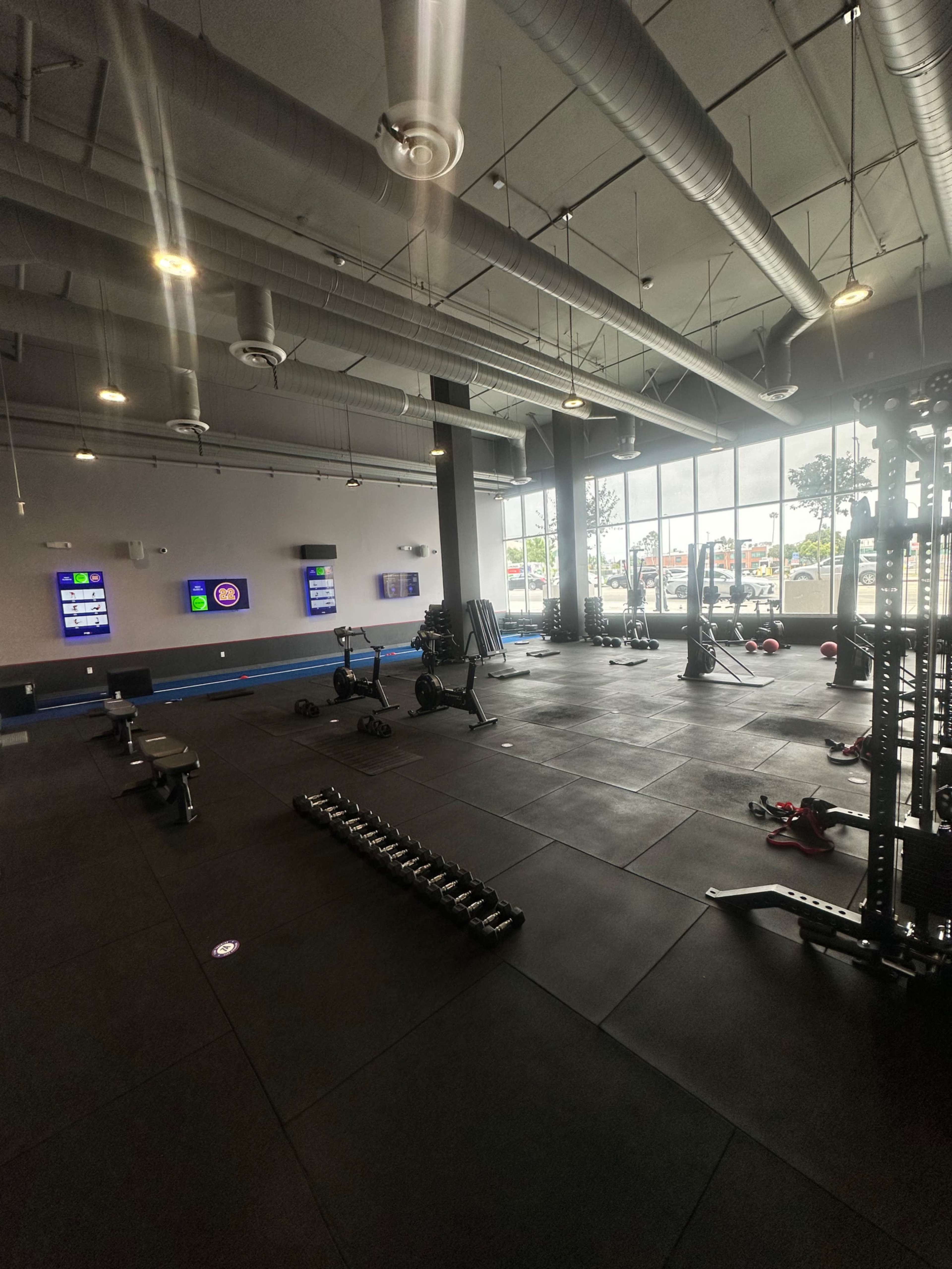 “Bright, Bold Fitness Studio with Open Layout – Film Ready” Image in Sawtelle, Los Angeles, CA