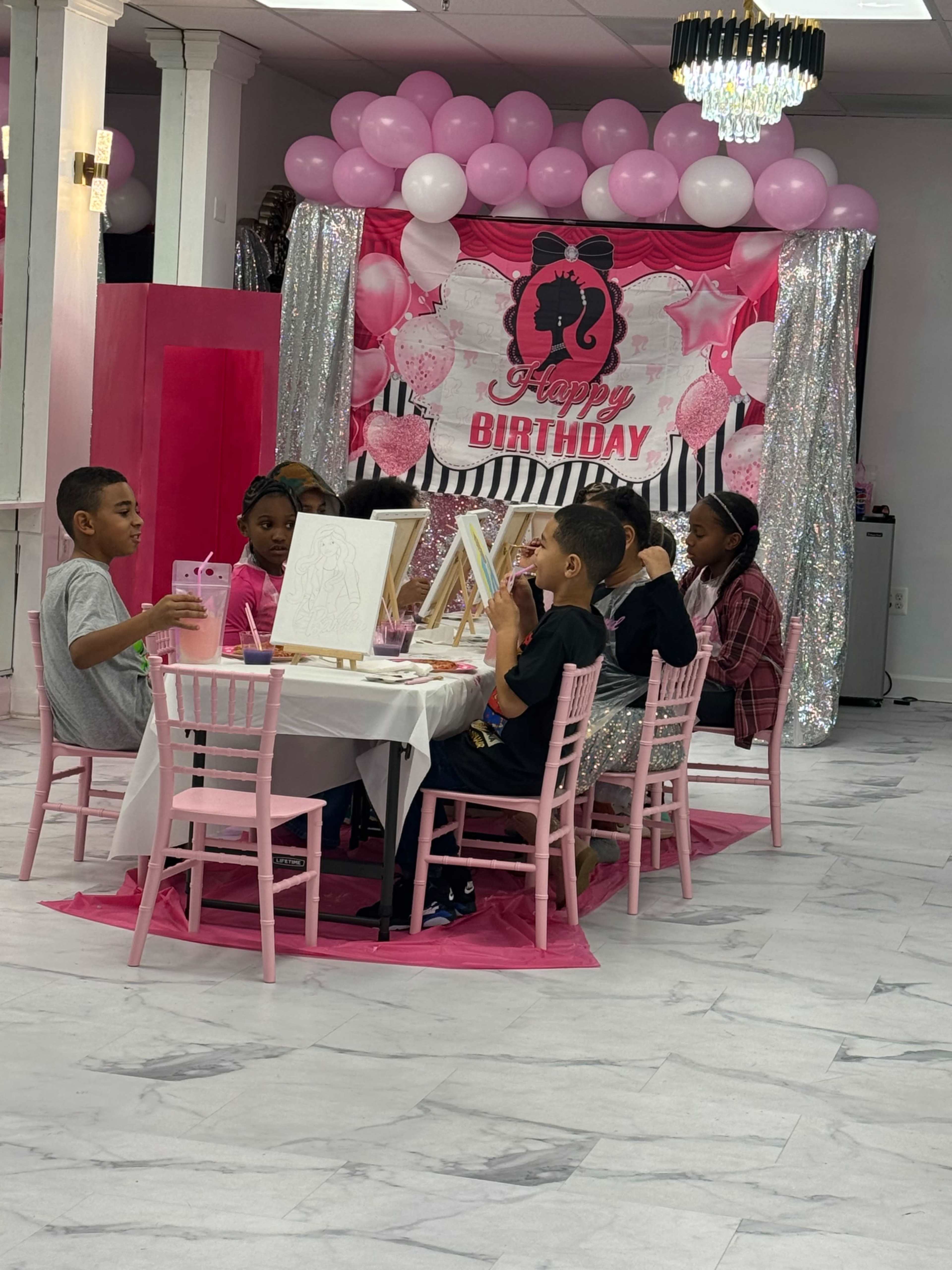 Beauty Parlor, spacious  , fancy , Open Image in Pikesville, Pikesville, MD