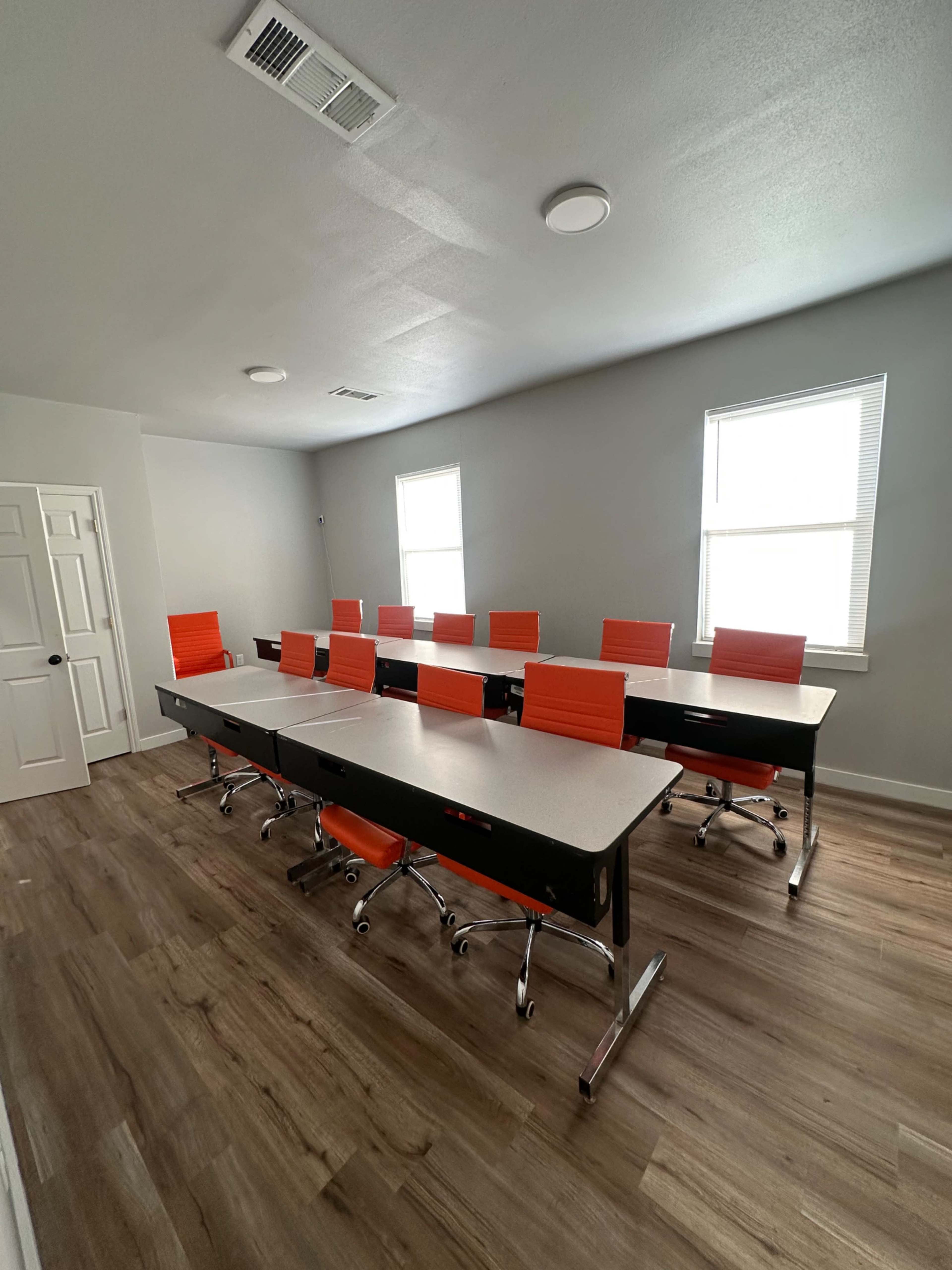 Residential Content House with Intimate Vibes & Creative Studio Spaces Image in Stephens Area Faith, Little Rock, AR