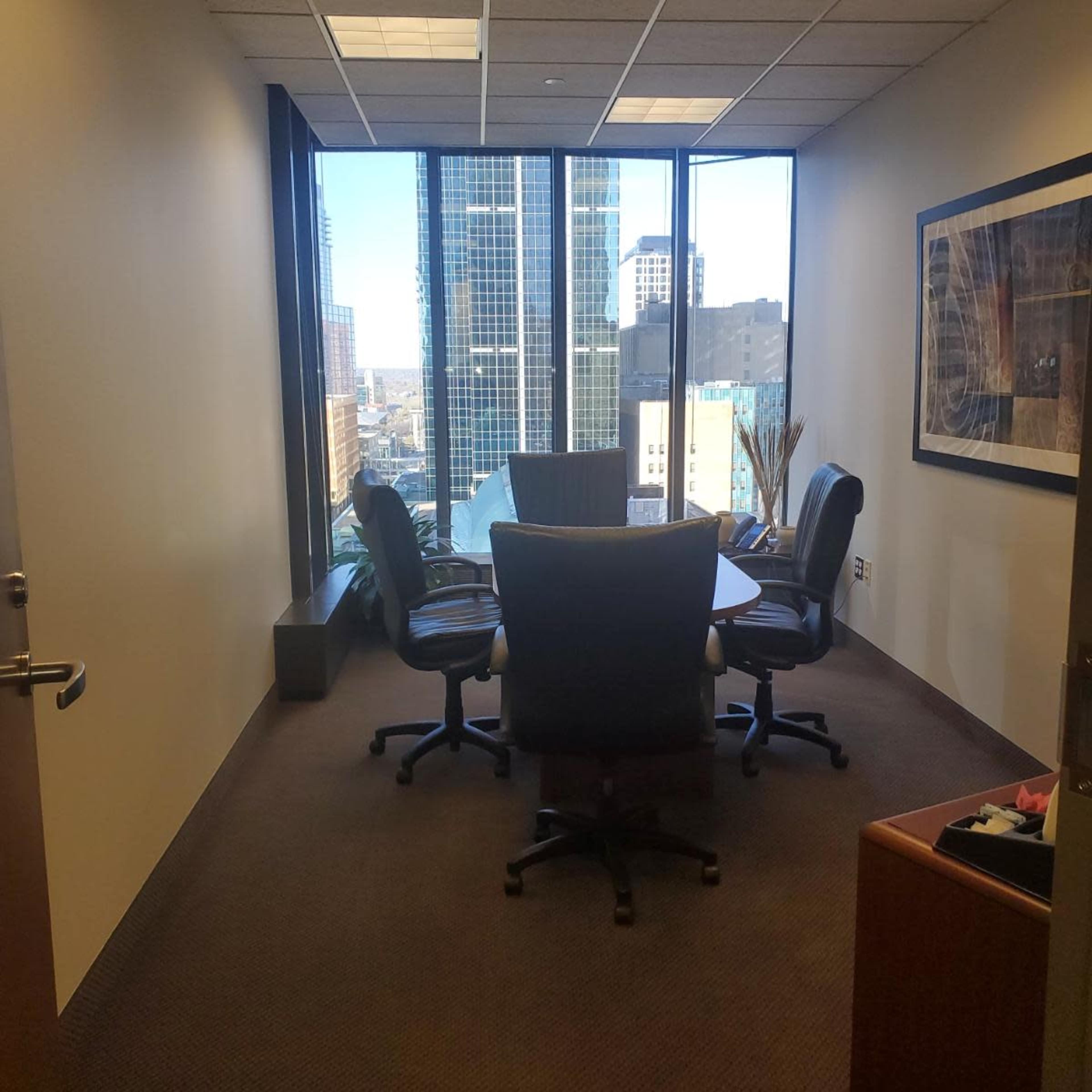 Downtown Cozy 4-6 Person Conference Room Image in Downtown West, Minneapolis, MN