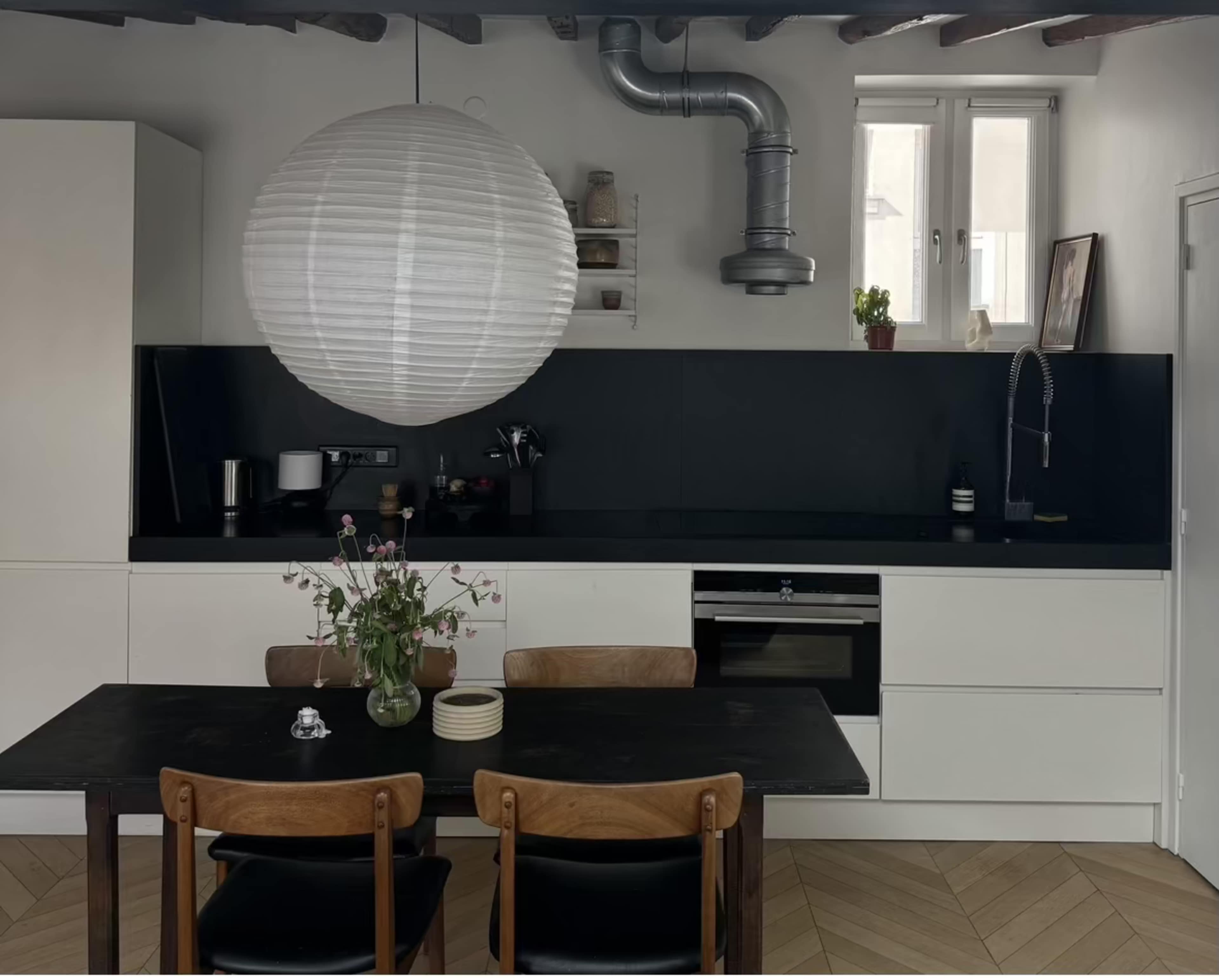 St. Martin Canal Cottage Image in Hôpital-Saint-Louis, Paris