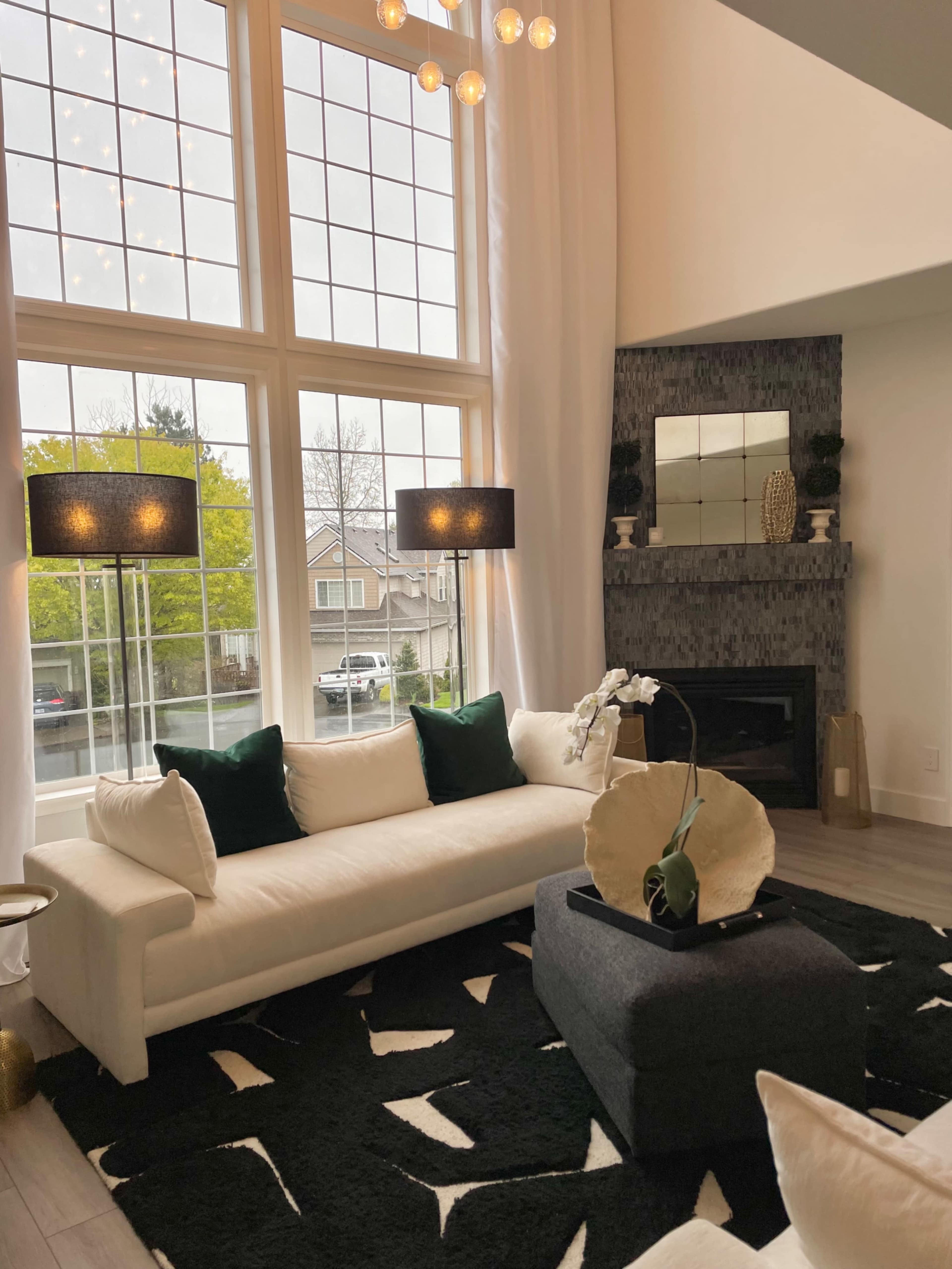 Modern Hilltop Home Image in Bull Mountain, Tigard, OR