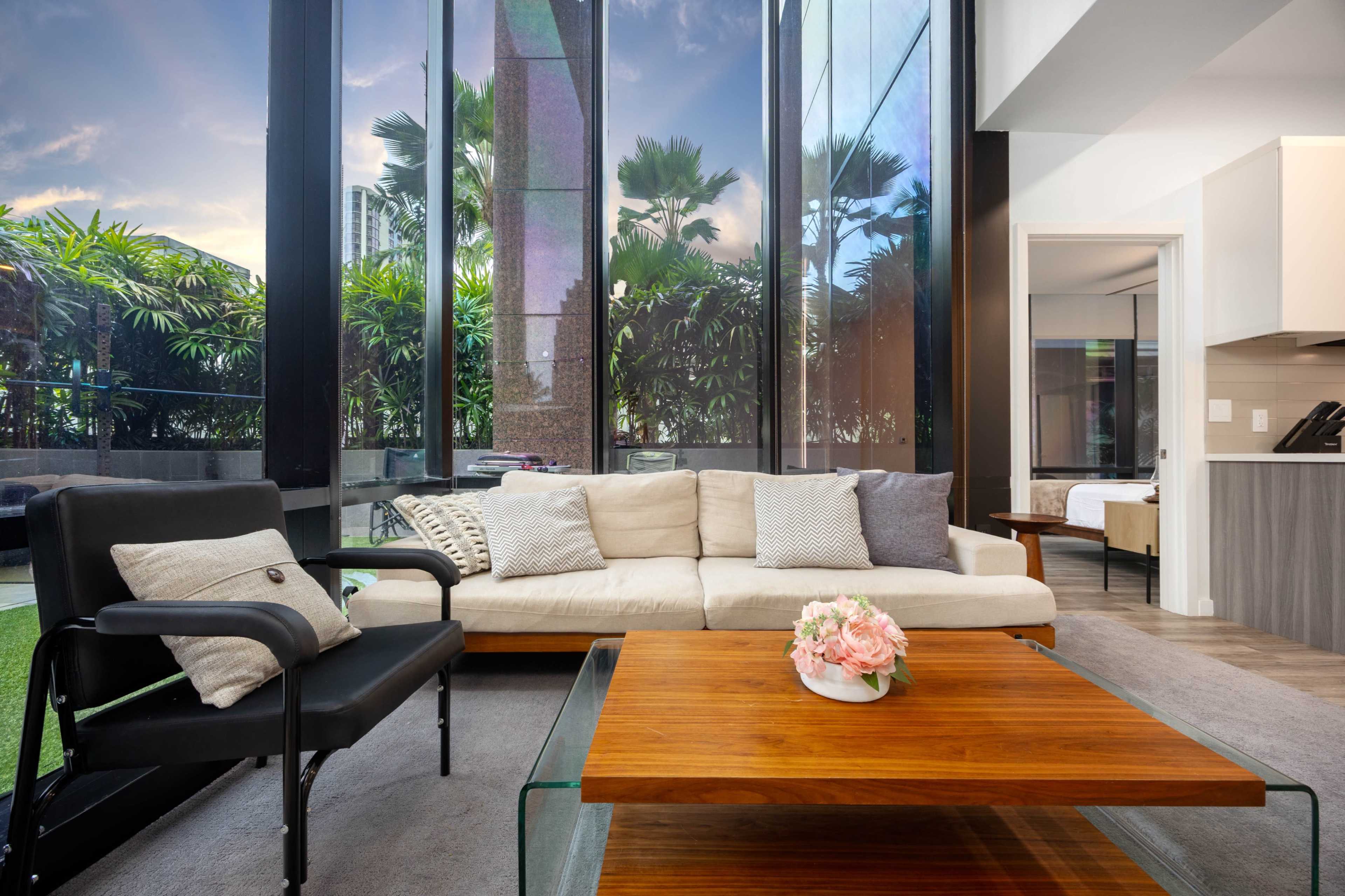 Downtown Penthouse with Luxurious Lanai , Podcast/Photo/Video Studio Image in Downtown, Honolulu, HI