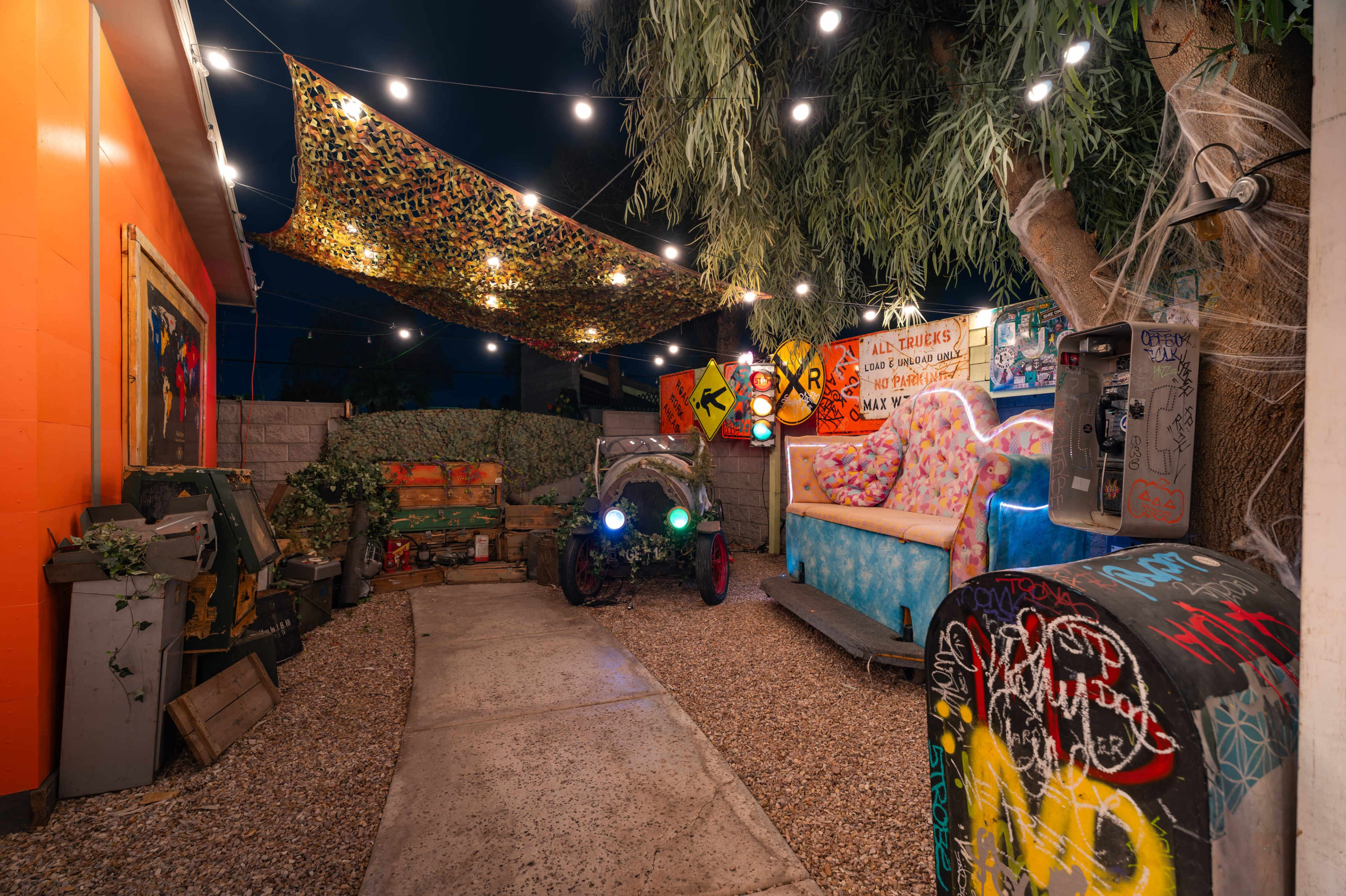 ✨ Immersive Venue Space & Photo Studio in Downtown Las Vegas ✨ Image in Downtown Las Vegas, Las Vegas, NV