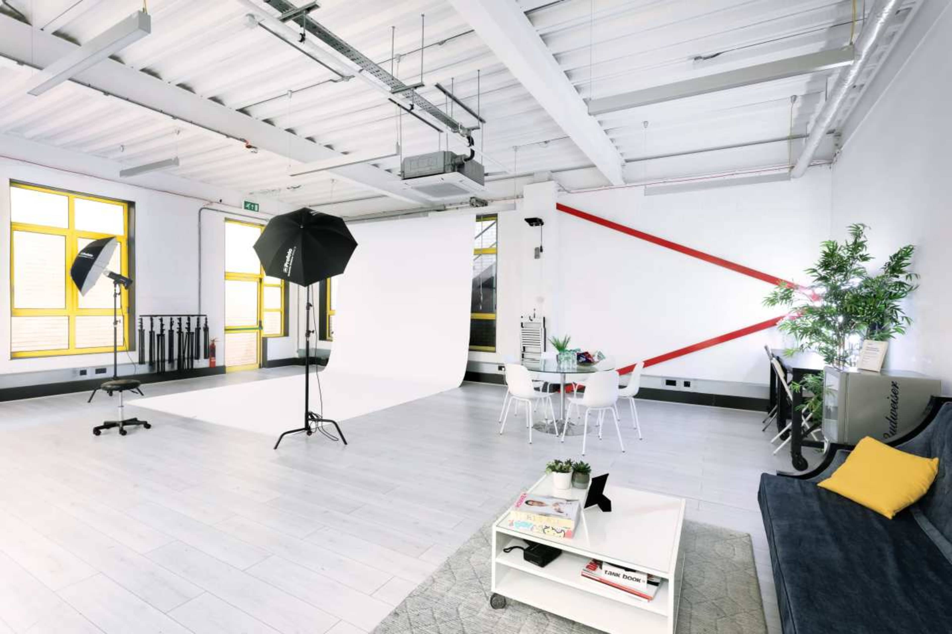 Large Studio for Hire - 1500 sq.ft - North London Image in London, London, ENG