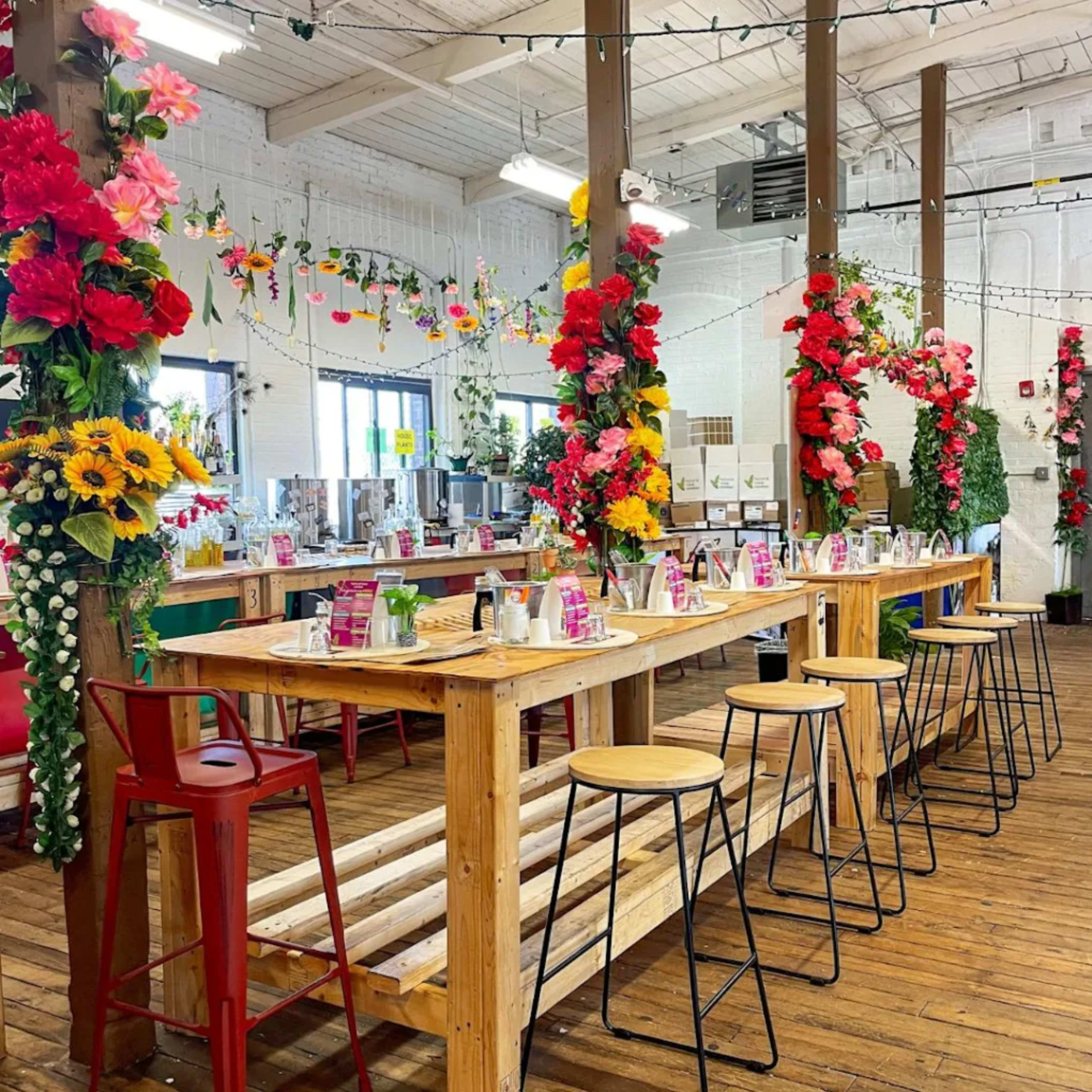 Creative Event Space in Bridgeport,CT | Fully Decorated | Ideal for Meetings, Workshops & Networking Image in East End, BRIDGEPORT, CT